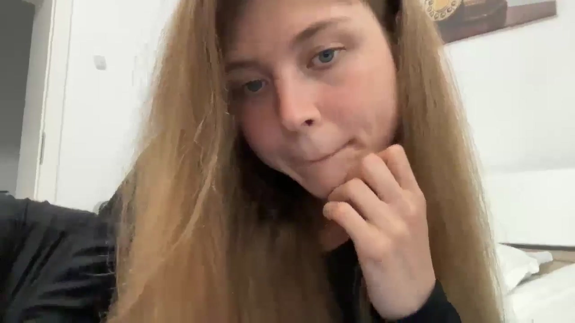 Gallery image thumbnail from Coconut_dream's myfreecams stream on, 08/29/2024, 18:41 image 8 of 20