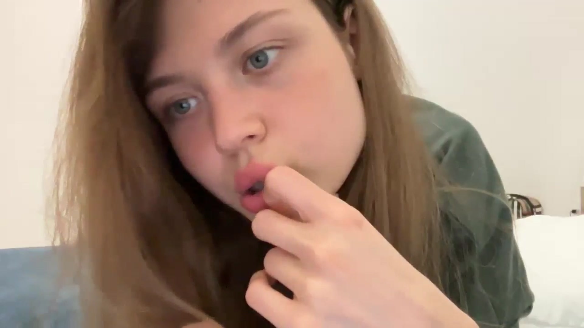 Gallery image thumbnail from Coconut_dream's myfreecams stream on, 08/31/2024, 18:18 image 10 of 20
