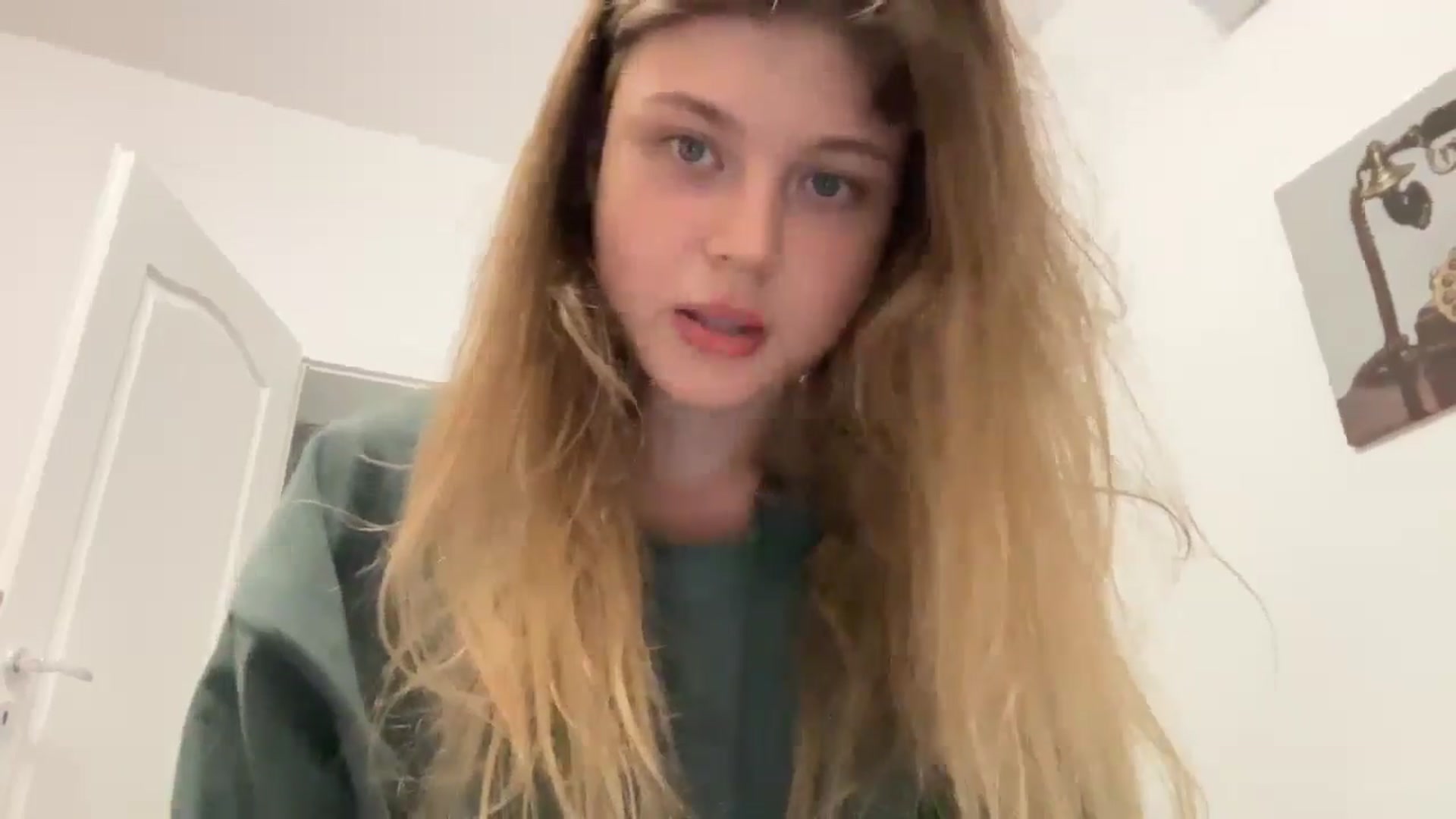 Gallery image thumbnail from Coconut_dream's myfreecams stream on, 08/31/2024, 18:39 image 5 of 20
