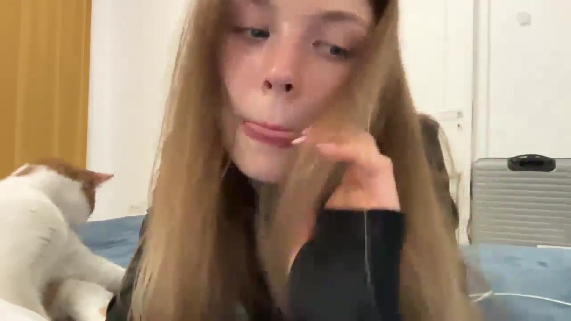 Gallery image thumbnail from Coconut_dream's myfreecams stream on, 09/02/2024, 16:33 image 4 of 20