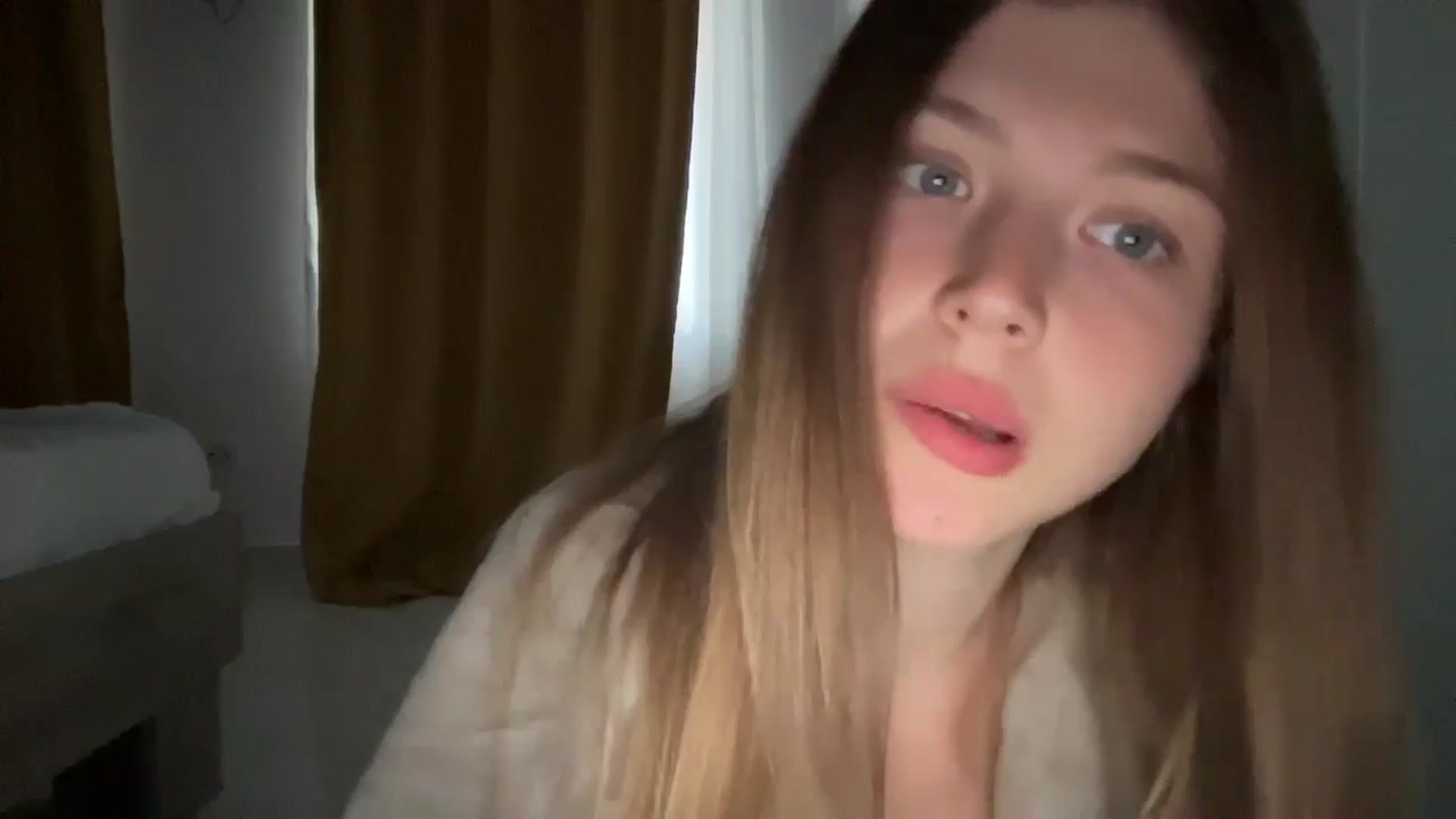 Gallery image thumbnail from Coconut_dream's myfreecams stream on, 09/06/2024, 05:56 image 3 of 20