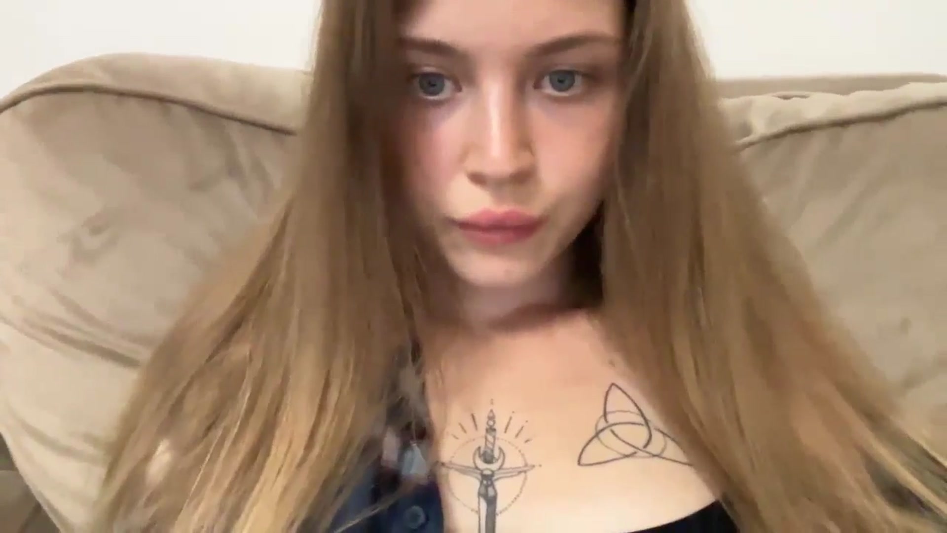 Gallery image thumbnail from Coconut_dream's myfreecams stream on, 09/06/2024, 18:07 image 9 of 20