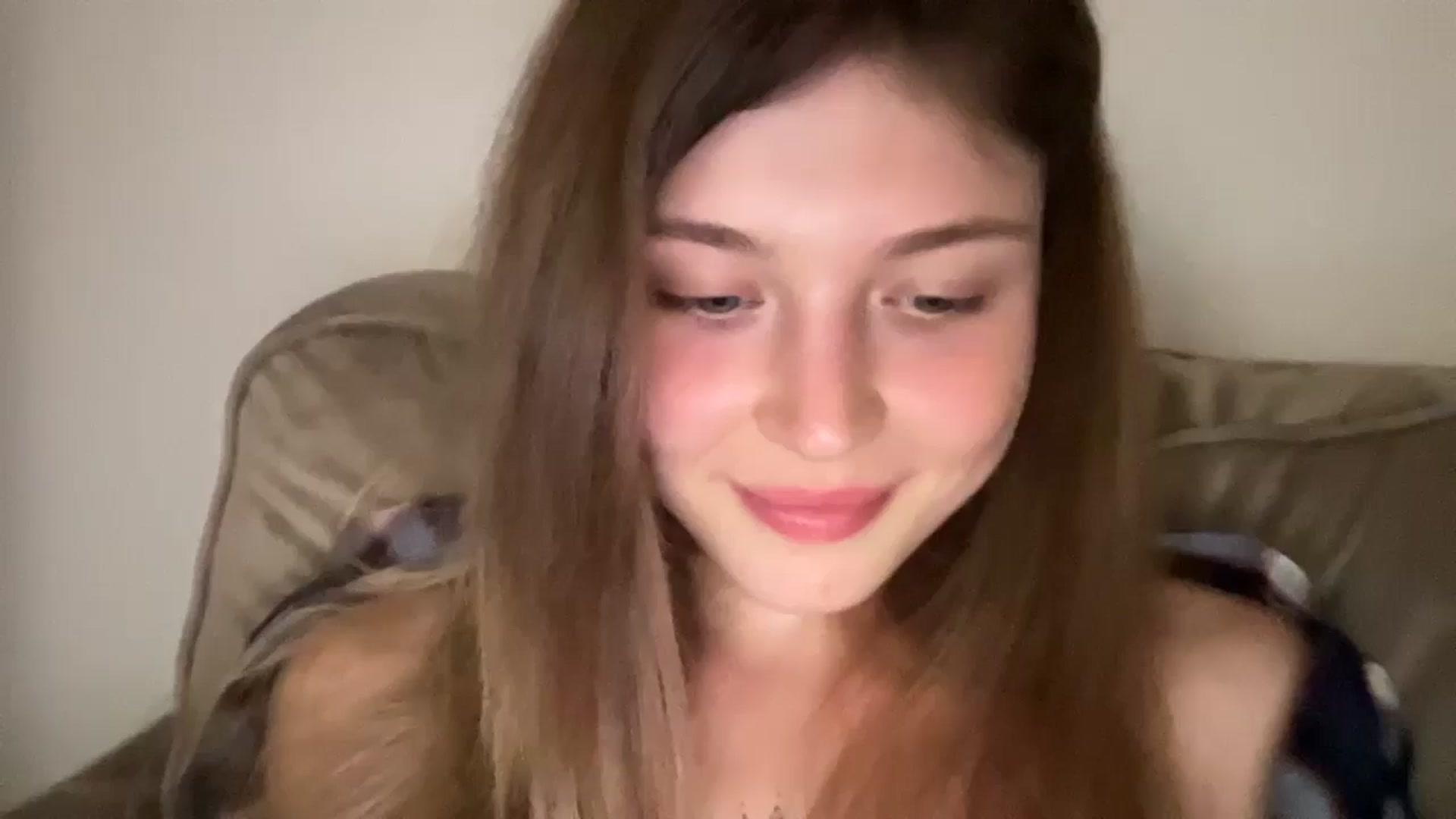 Gallery image thumbnail from Coconut_dream's myfreecams stream on, 09/06/2024, 19:12 image 18 of 20
