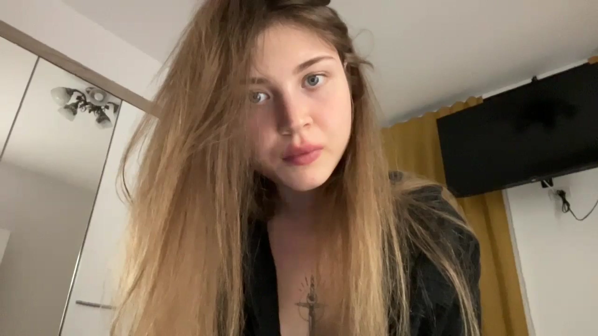 Gallery image thumbnail from Coconut_dream's myfreecams stream on, 09/07/2024, 21:55 image 4 of 20
