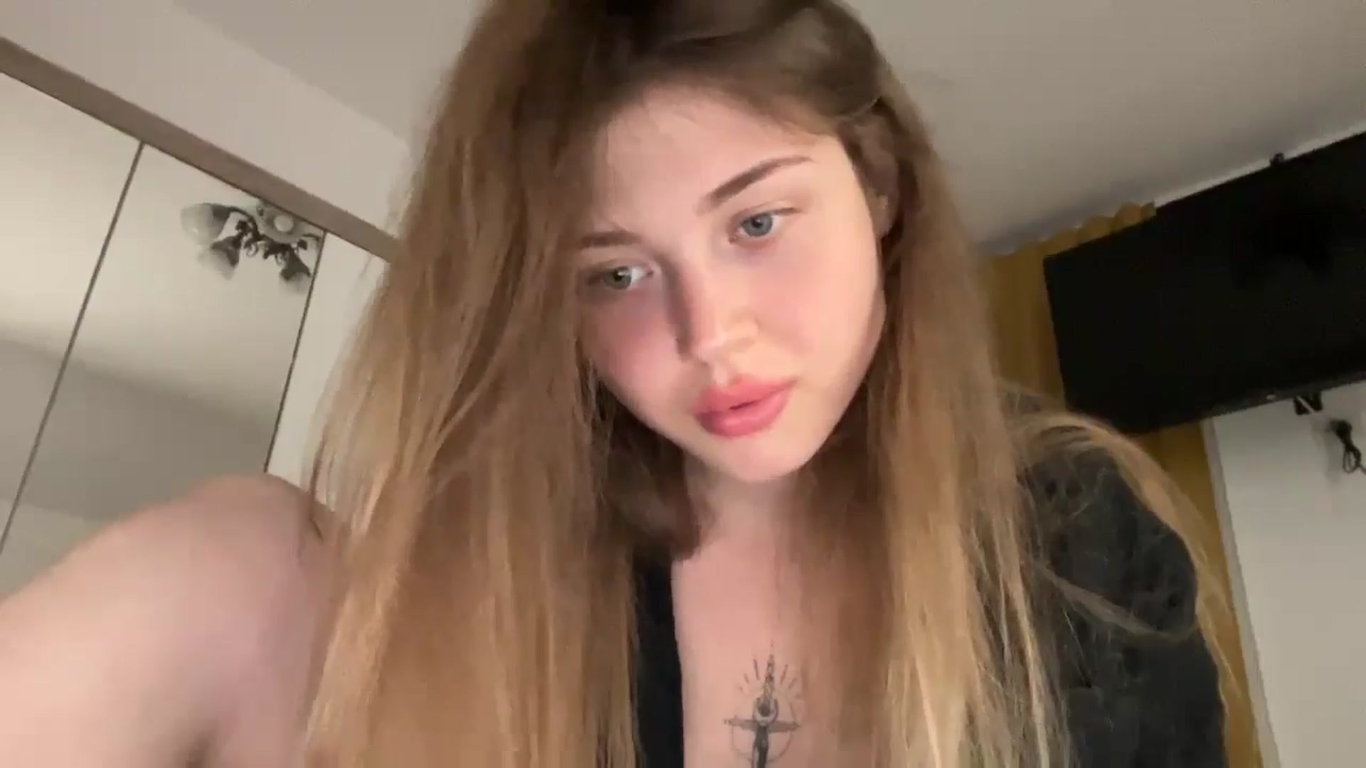 Gallery image thumbnail from Coconut_dream's myfreecams stream on, 09/07/2024, 21:55 image 6 of 20