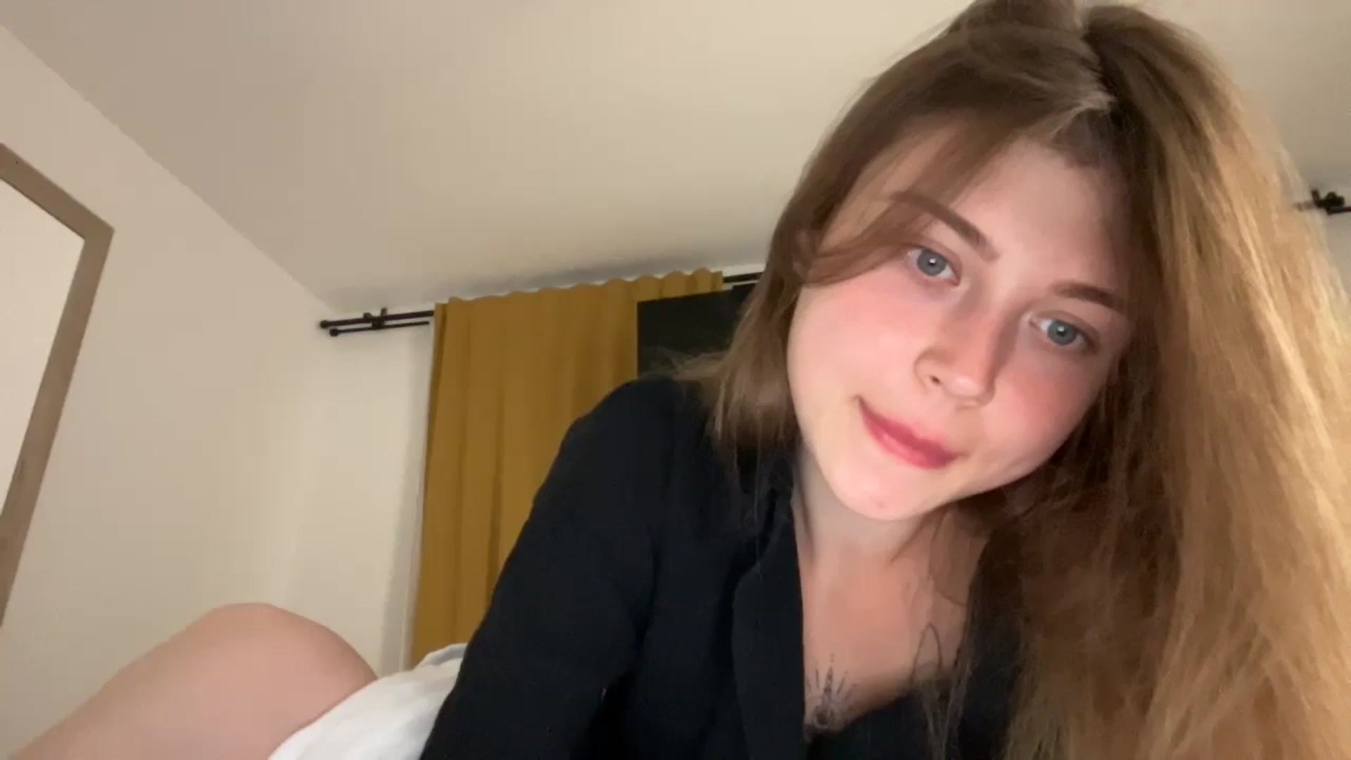 Gallery image thumbnail from Coconut_dream's myfreecams stream on, 09/07/2024, 22:38 image 17 of 20