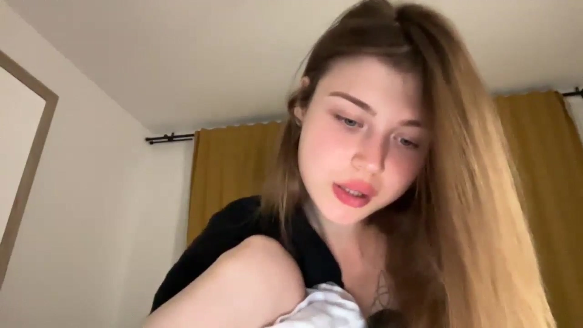 Gallery image thumbnail from Coconut_dream's myfreecams stream on, 09/07/2024, 22:38 image 20 of 20
