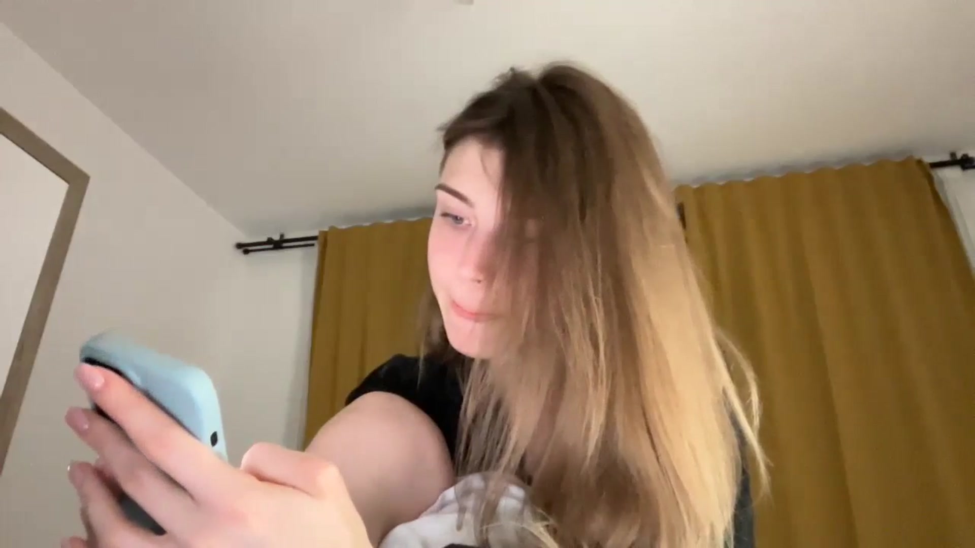 Gallery image thumbnail from Coconut_dream's myfreecams stream on, 09/07/2024, 22:38 image 19 of 20
