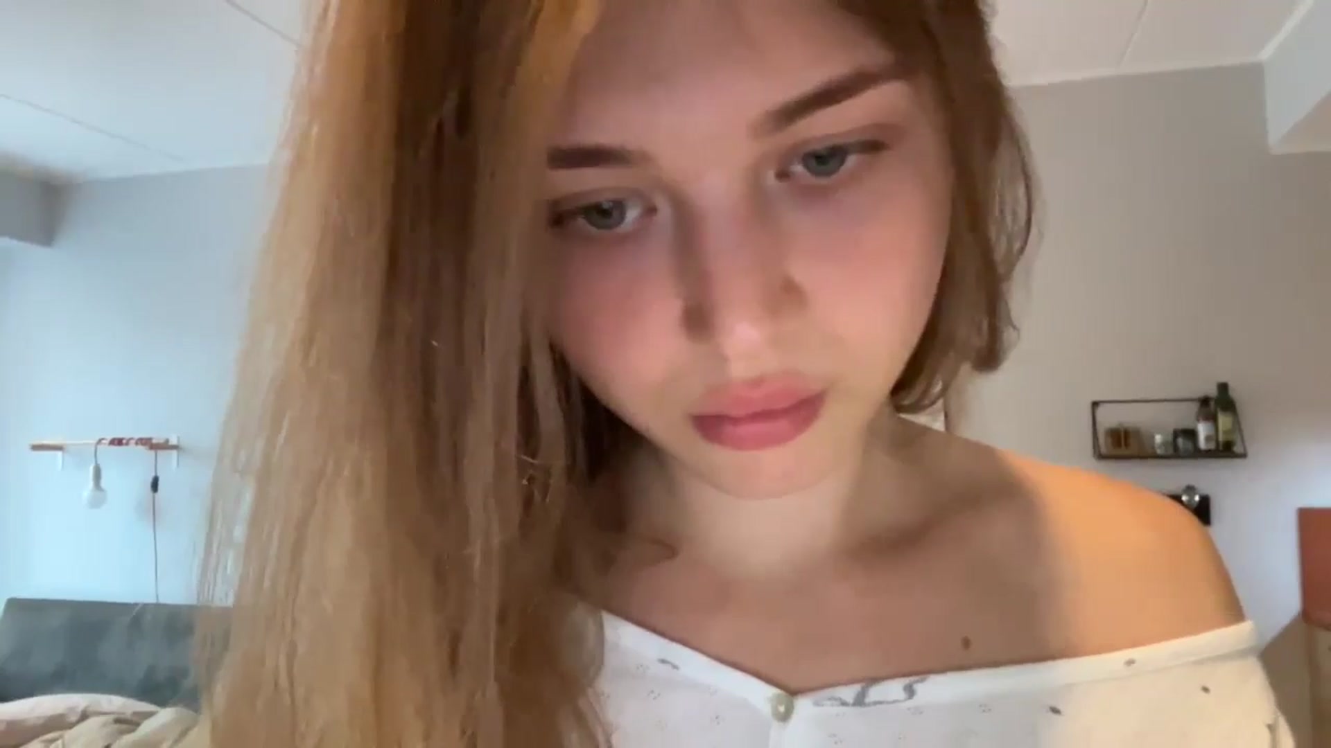 Gallery image thumbnail from Coconut_dream's myfreecams stream on, 09/11/2024, 07:15 image 6 of 20