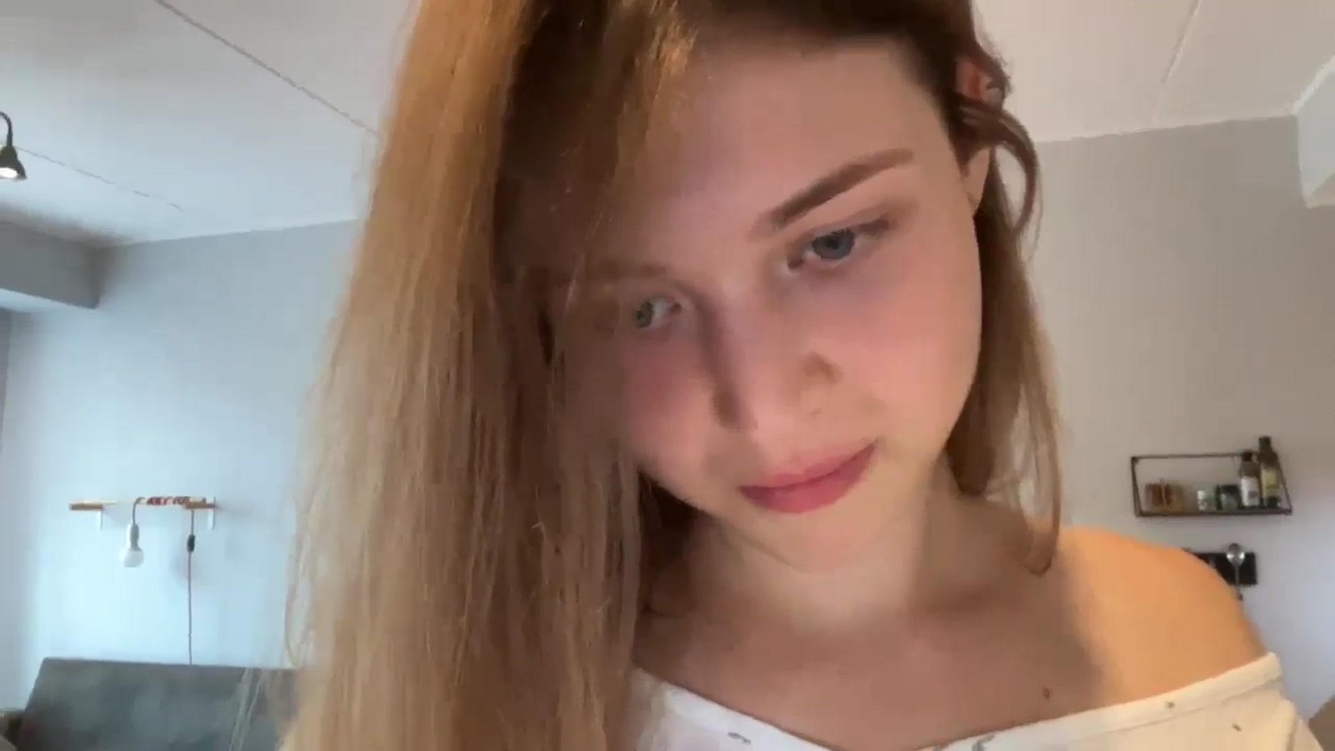 Gallery image thumbnail from Coconut_dream's myfreecams stream on, 09/11/2024, 07:15 image 8 of 20