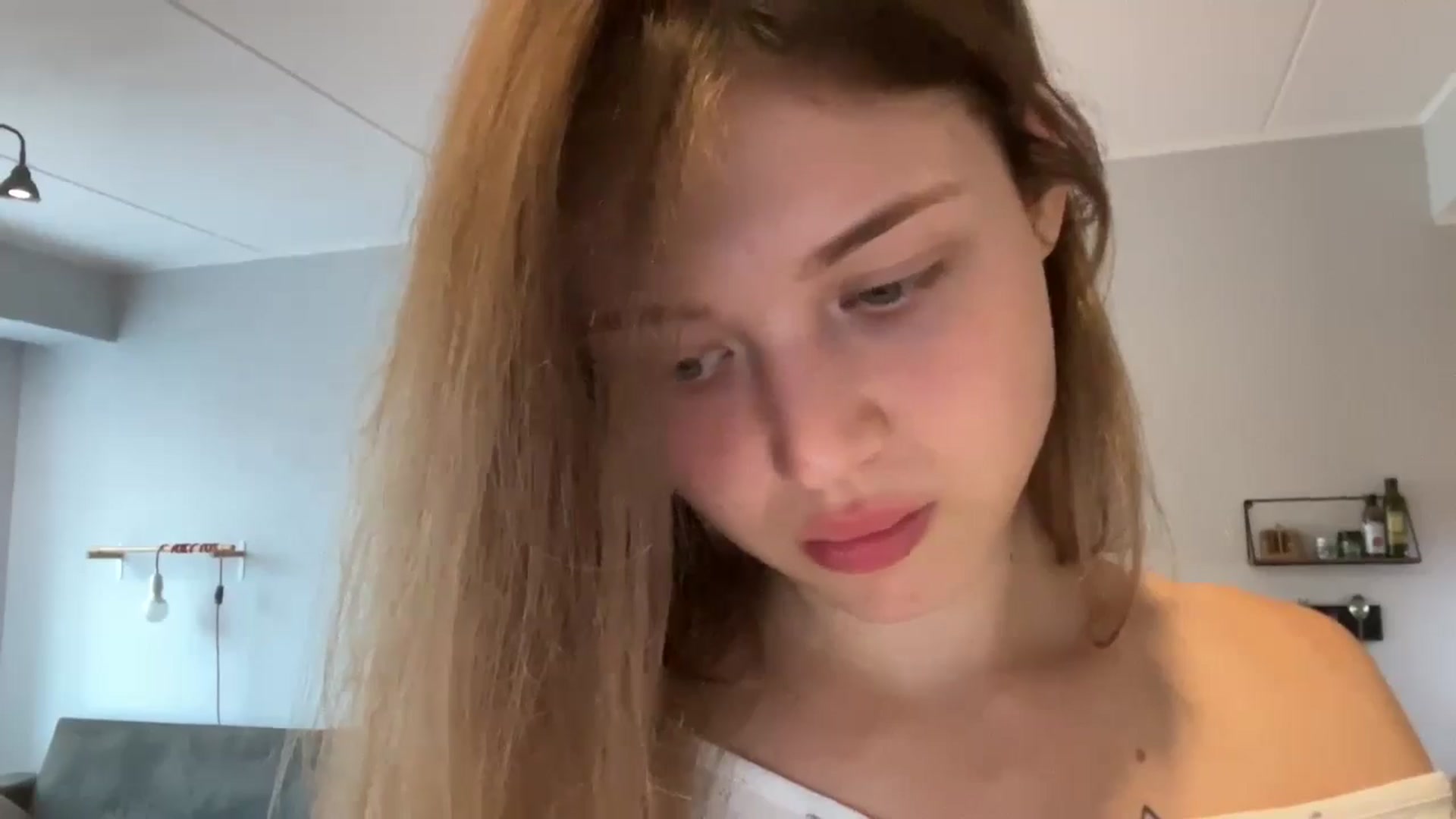 Gallery image thumbnail from Coconut_dream's myfreecams stream on, 09/11/2024, 07:15 image 9 of 20