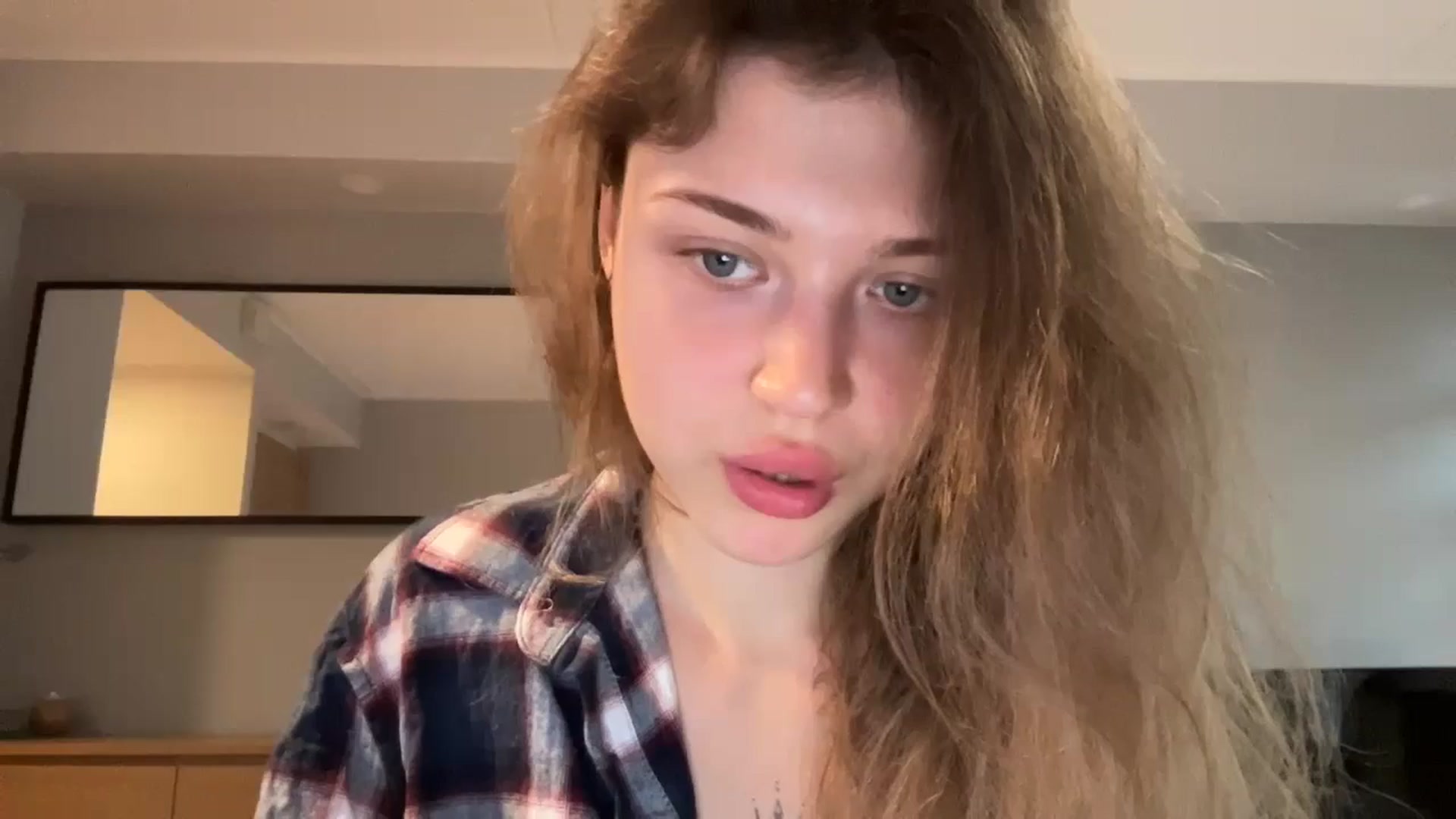 Gallery image thumbnail from Coconut_dream's myfreecams stream on, 09/14/2024, 05:57 image 1 of 20