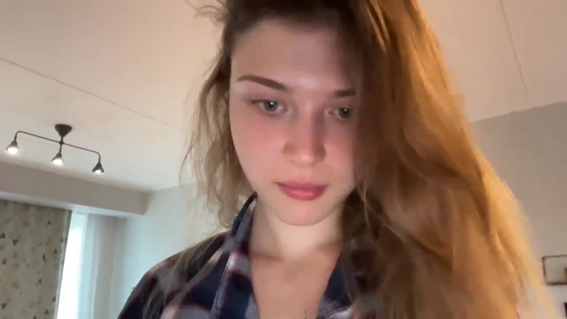 Gallery image thumbnail from Coconut_dream's myfreecams stream on, 09/14/2024, 05:57 image 14 of 20