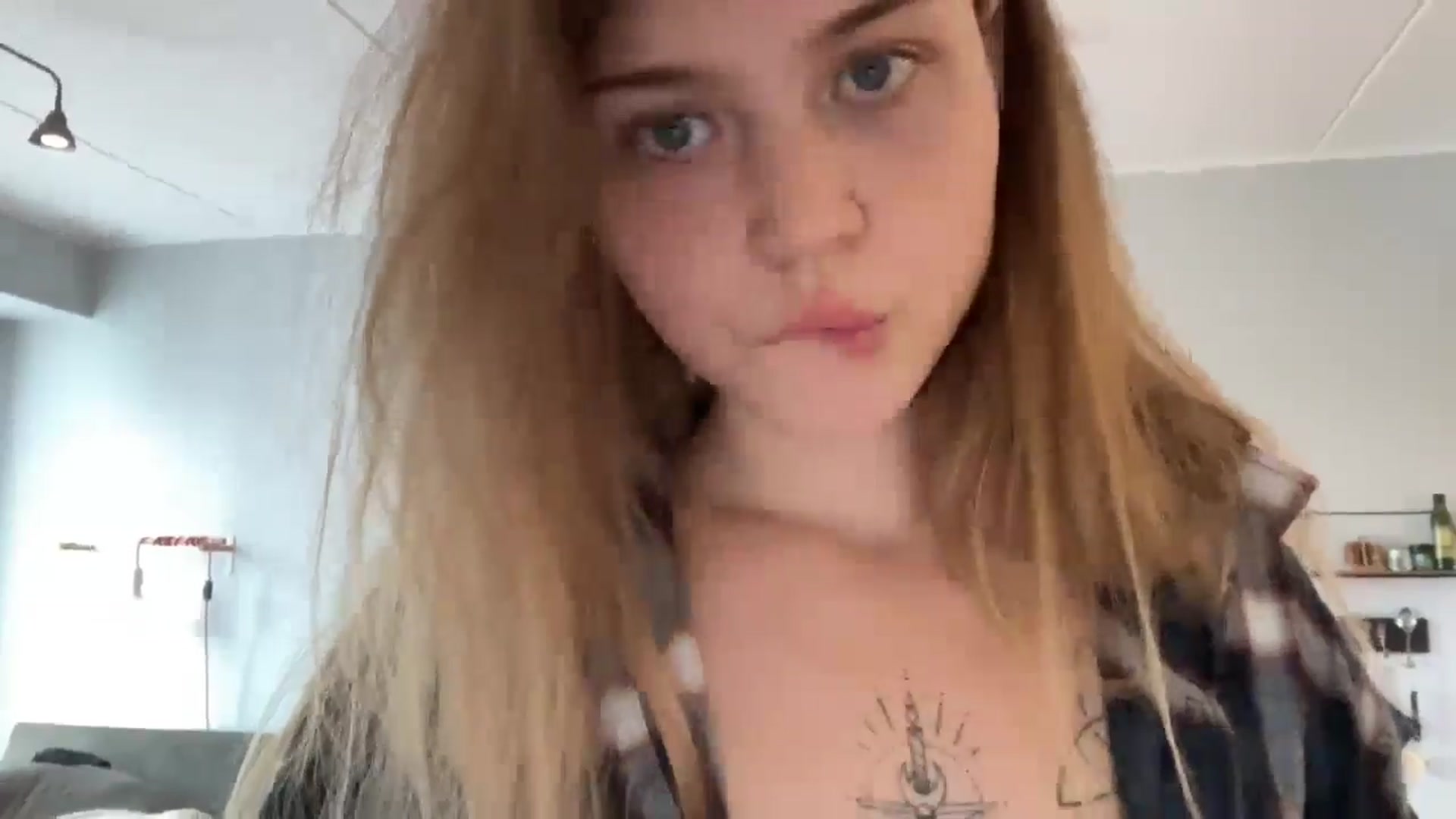 Gallery image thumbnail from Coconut_dream's myfreecams stream on, 09/14/2024, 08:08 image 3 of 20
