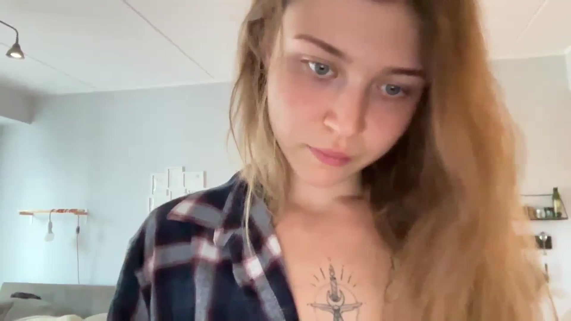 Gallery image thumbnail from Coconut_dream's myfreecams stream on, 09/14/2024, 08:08 image 10 of 20