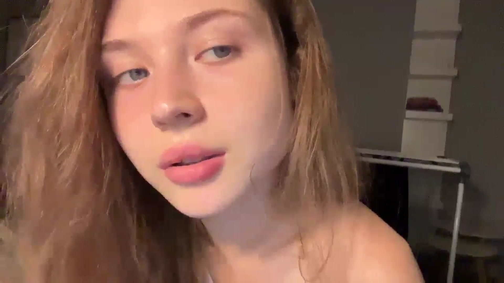 Gallery image thumbnail from Coconut_dream's myfreecams stream on, 09/17/2024, 20:04 image 5 of 20