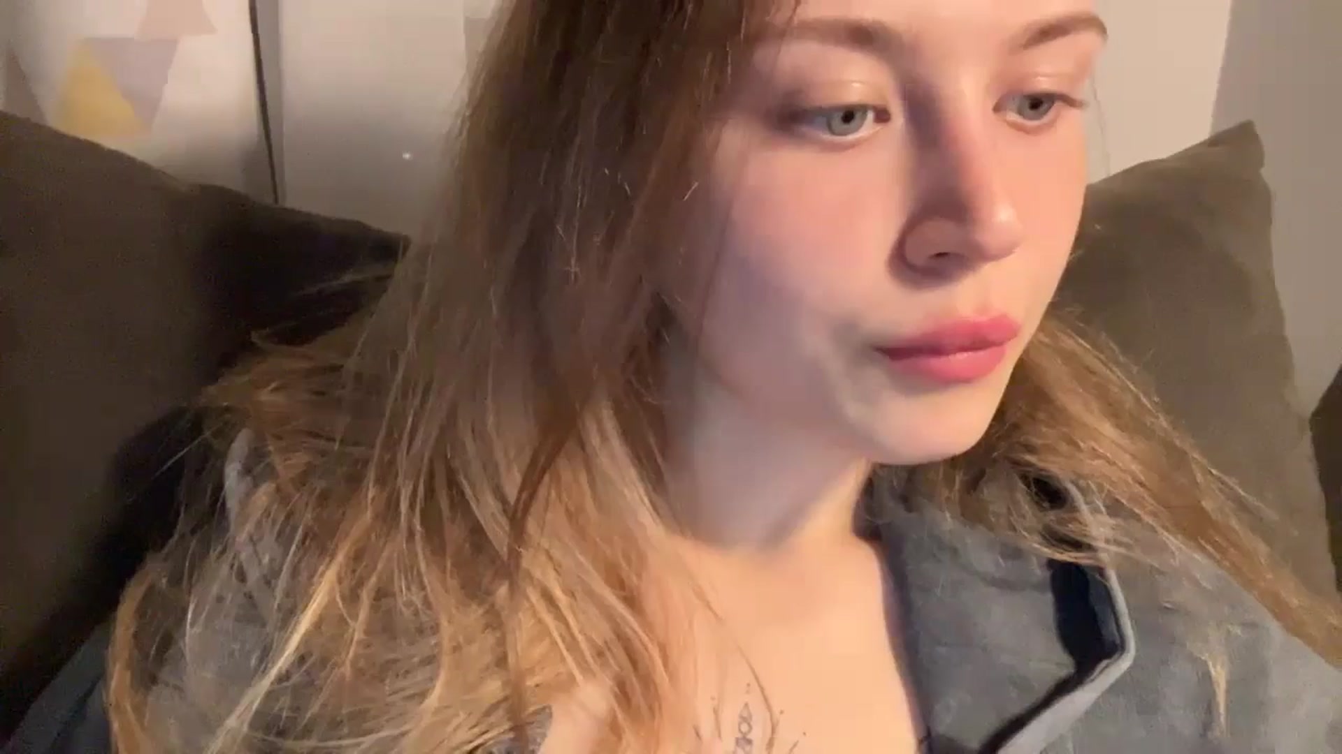 Gallery image thumbnail from Coconut_dream's myfreecams stream on, 09/18/2024, 20:27 image 16 of 20