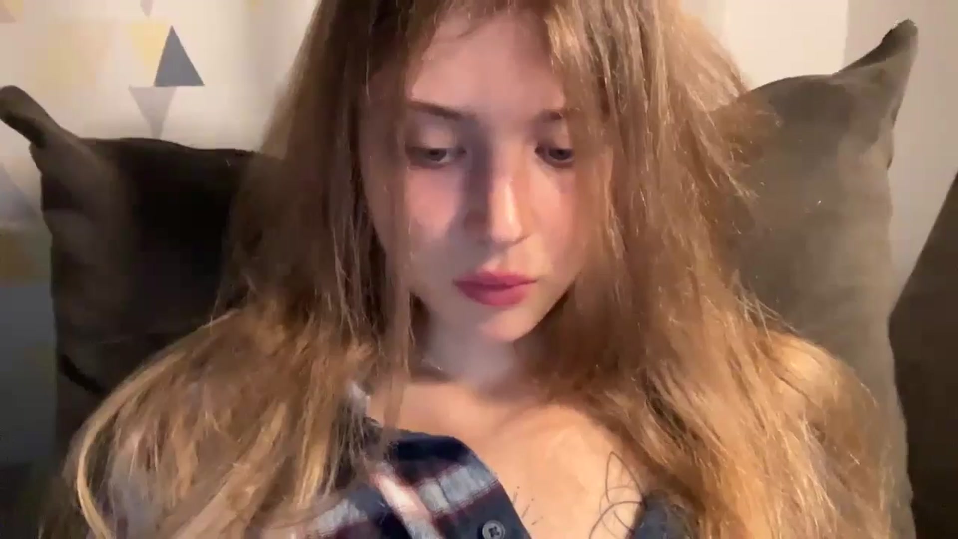 Gallery image thumbnail from Coconut_dream's myfreecams stream on, 09/20/2024, 20:10 image 10 of 20