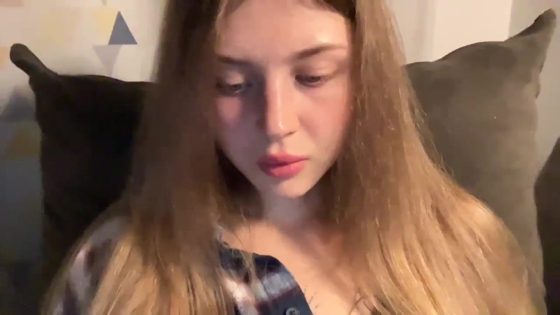 Gallery image thumbnail from Coconut_dream's myfreecams stream on, 09/20/2024, 20:10 image 5 of 20