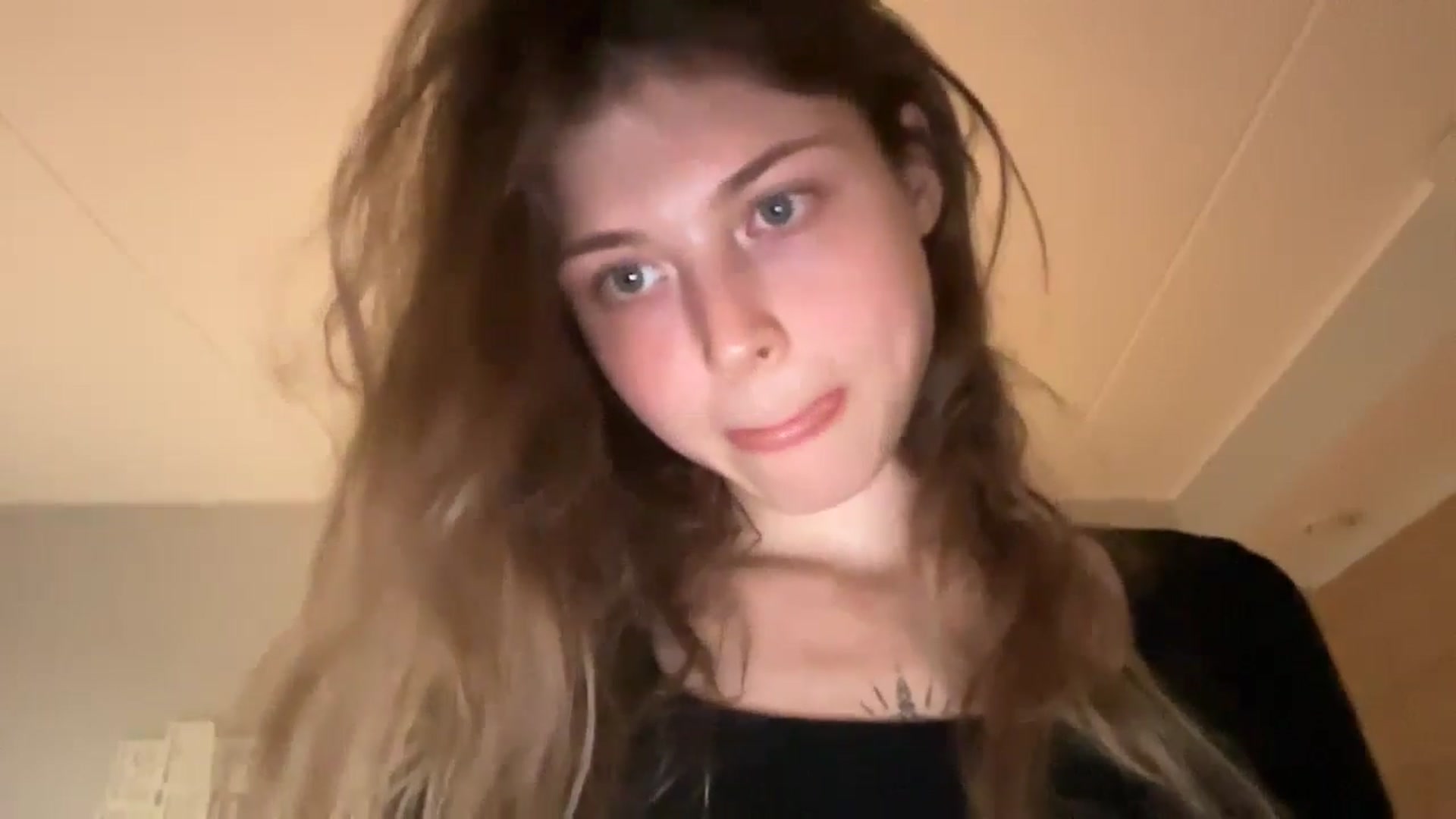 Gallery image thumbnail from Coconut_dream's myfreecams stream on, 09/22/2024, 16:32 image 16 of 20