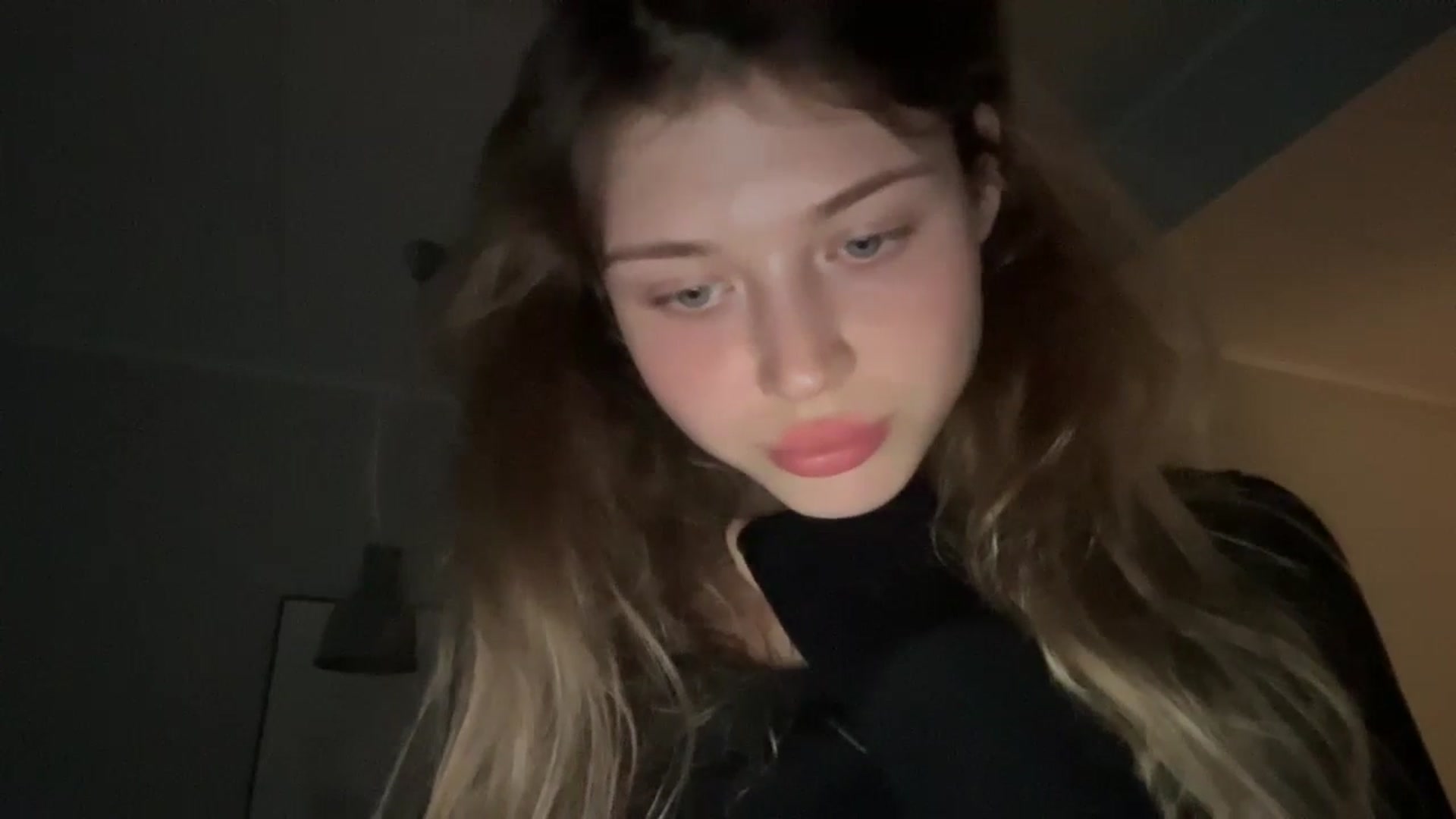 Gallery image thumbnail from Coconut_dream's myfreecams stream on, 09/22/2024, 16:32 image 4 of 20