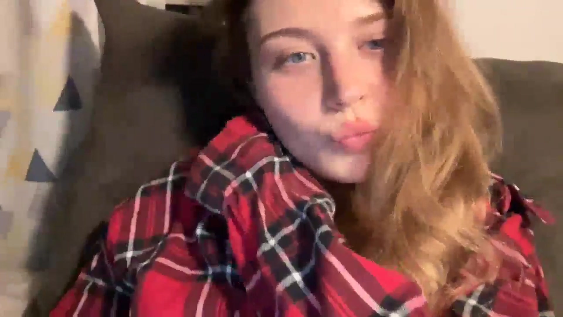 Gallery image thumbnail from Coconut_dream's myfreecams stream on, 09/23/2024, 19:13 image 17 of 20