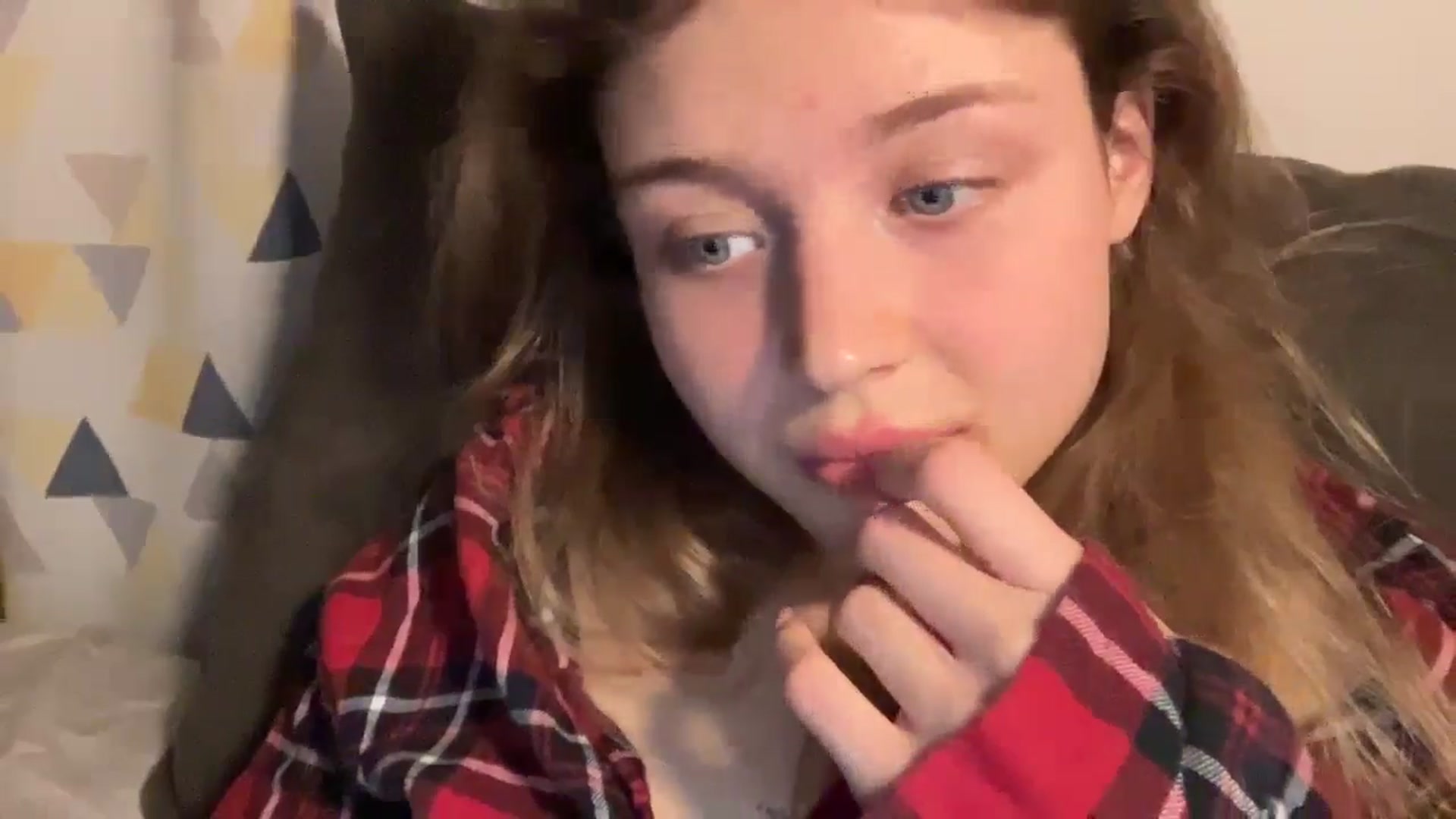 Gallery image thumbnail from Coconut_dream's myfreecams stream on, 09/23/2024, 19:13 image 11 of 20
