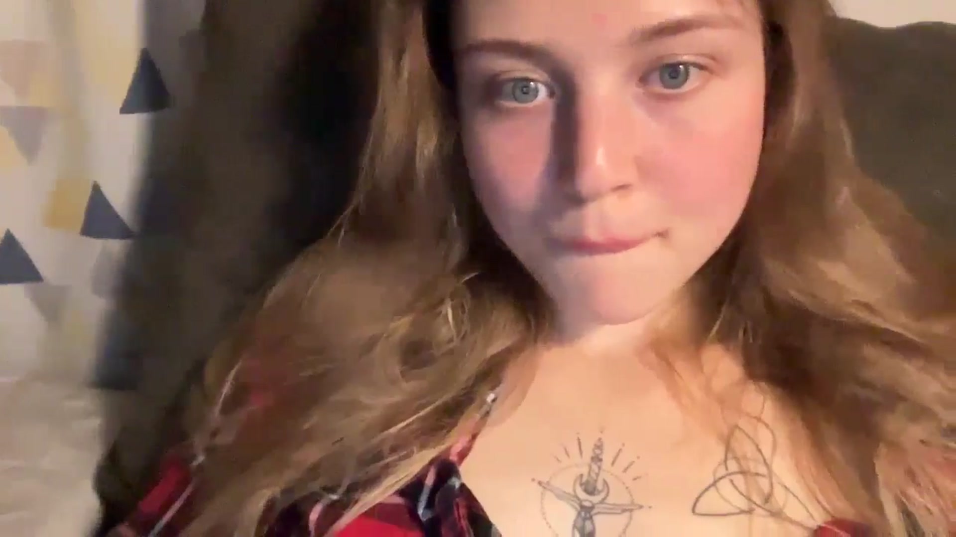 Gallery image thumbnail from Coconut_dream's myfreecams stream on, 09/23/2024, 19:57 image 19 of 20