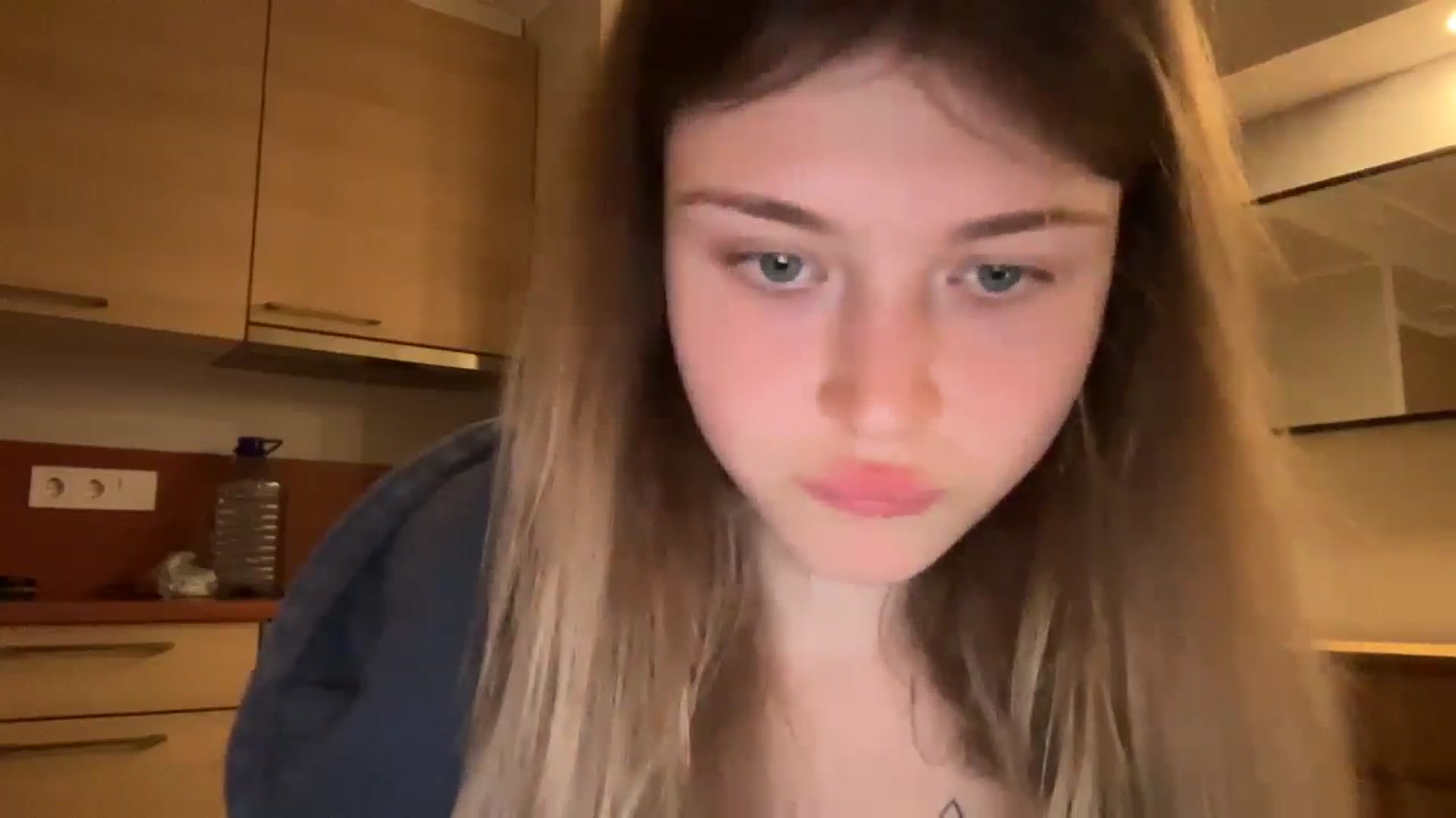 Gallery image thumbnail from Coconut_dream's myfreecams stream on, 09/24/2024, 18:58 image 9 of 20