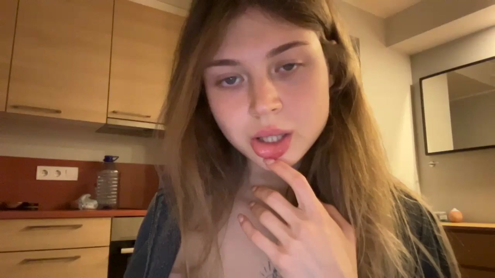 Gallery image thumbnail from Coconut_dream's myfreecams stream on, 09/24/2024, 18:58 image 11 of 20