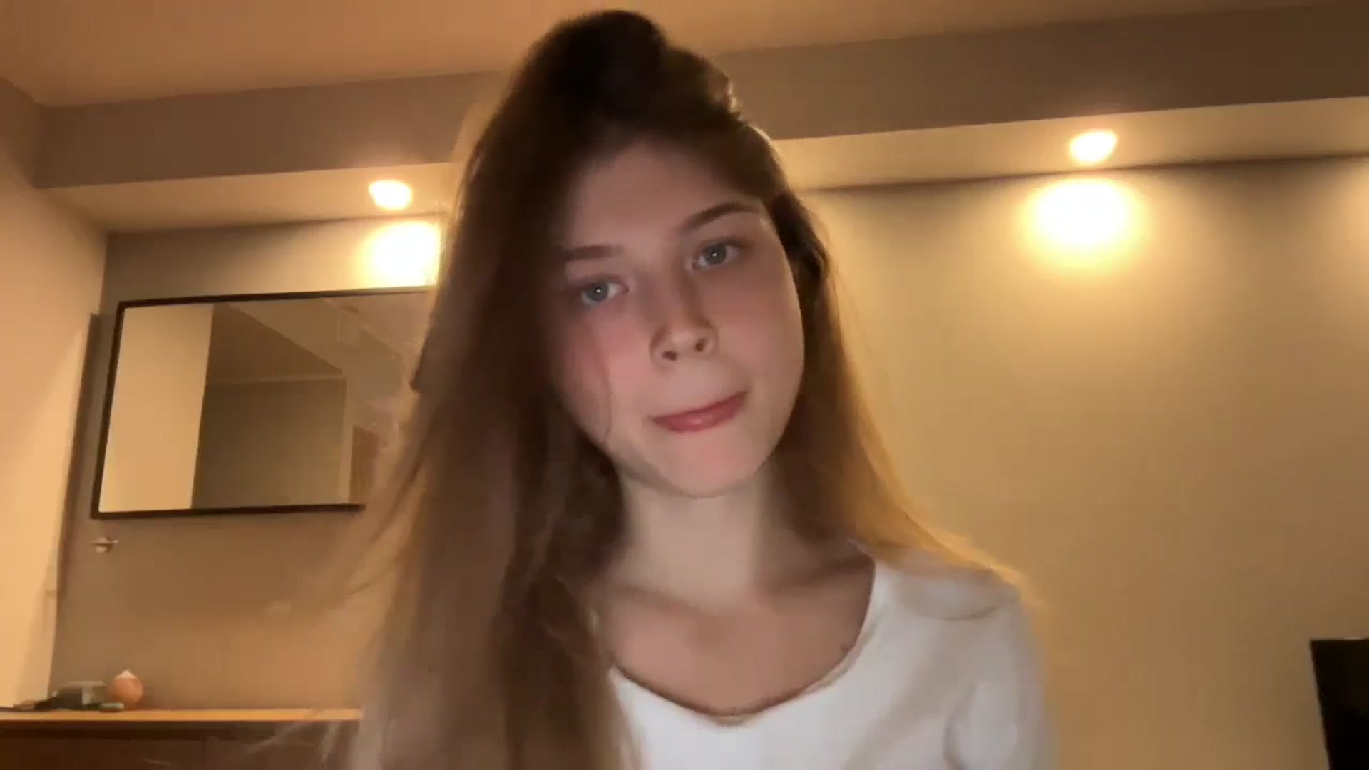 Gallery image thumbnail from Coconut_dream's myfreecams stream on, 09/27/2024, 17:56 image 15 of 20