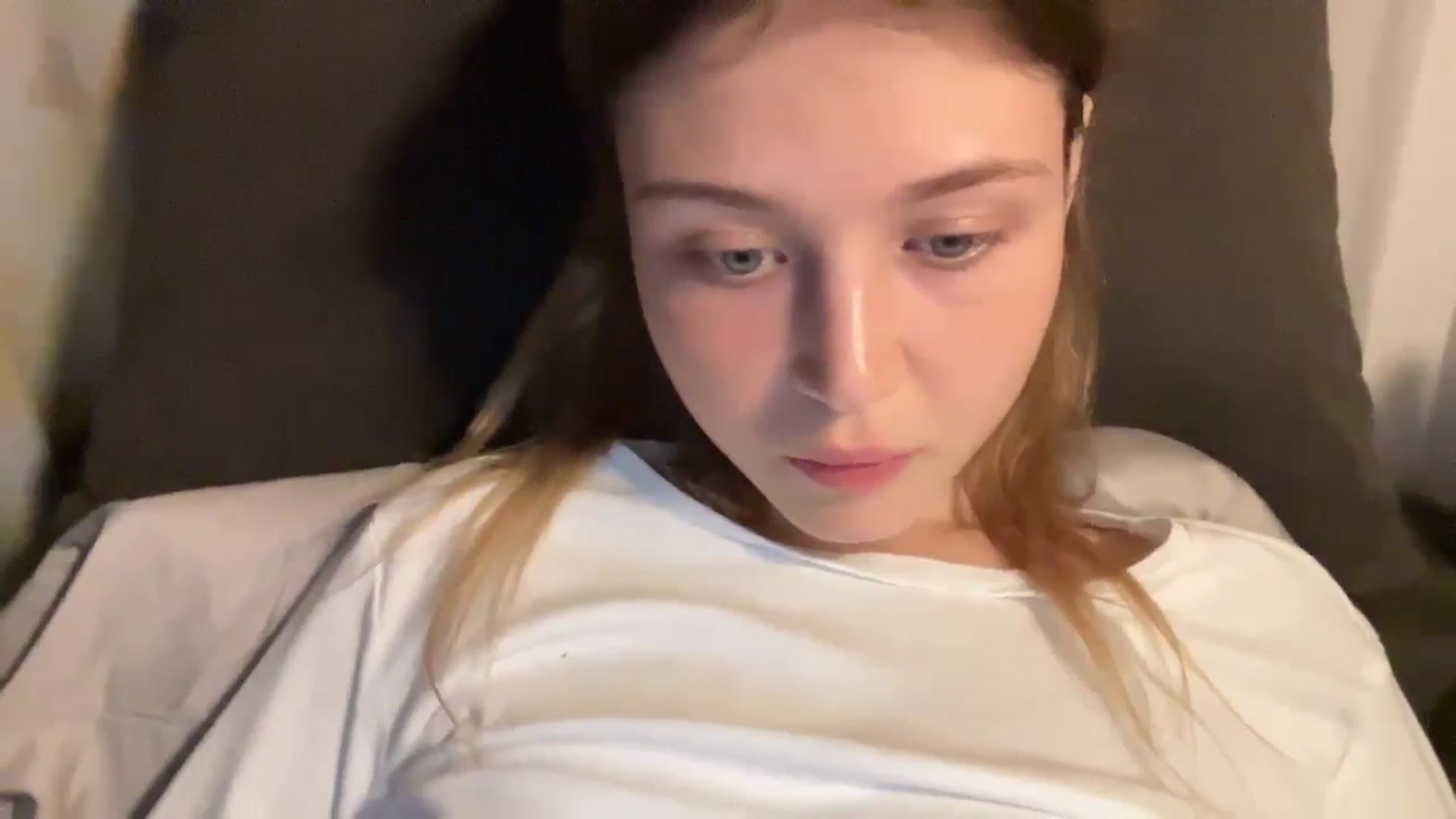 Gallery image thumbnail from Coconut_dream's myfreecams stream on, 09/28/2024, 21:12 image 10 of 20