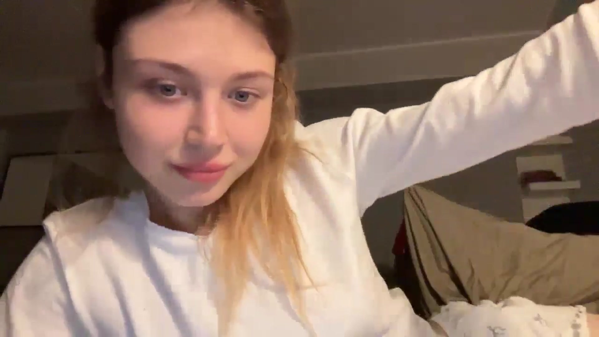 Gallery image thumbnail from Coconut_dream's myfreecams stream on, 09/28/2024, 21:12 image 2 of 20