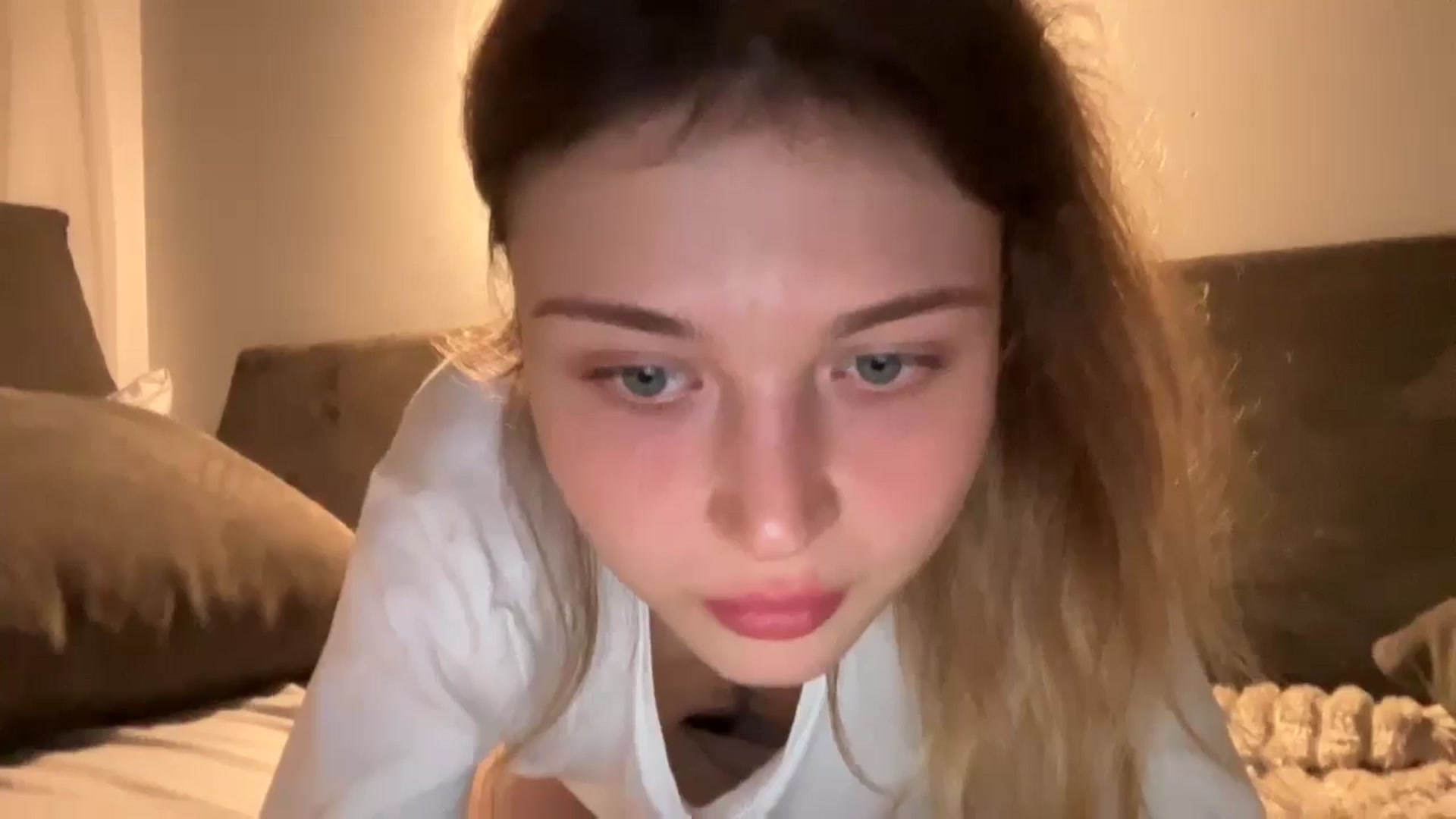 Gallery image thumbnail from Coconut_dream's myfreecams stream on, 09/28/2024, 21:12 image 5 of 20