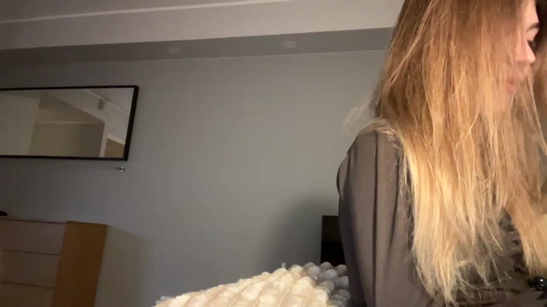 Gallery image thumbnail from Coconut_dream's myfreecams stream on, 10/01/2024, 18:48 image 12 of 20