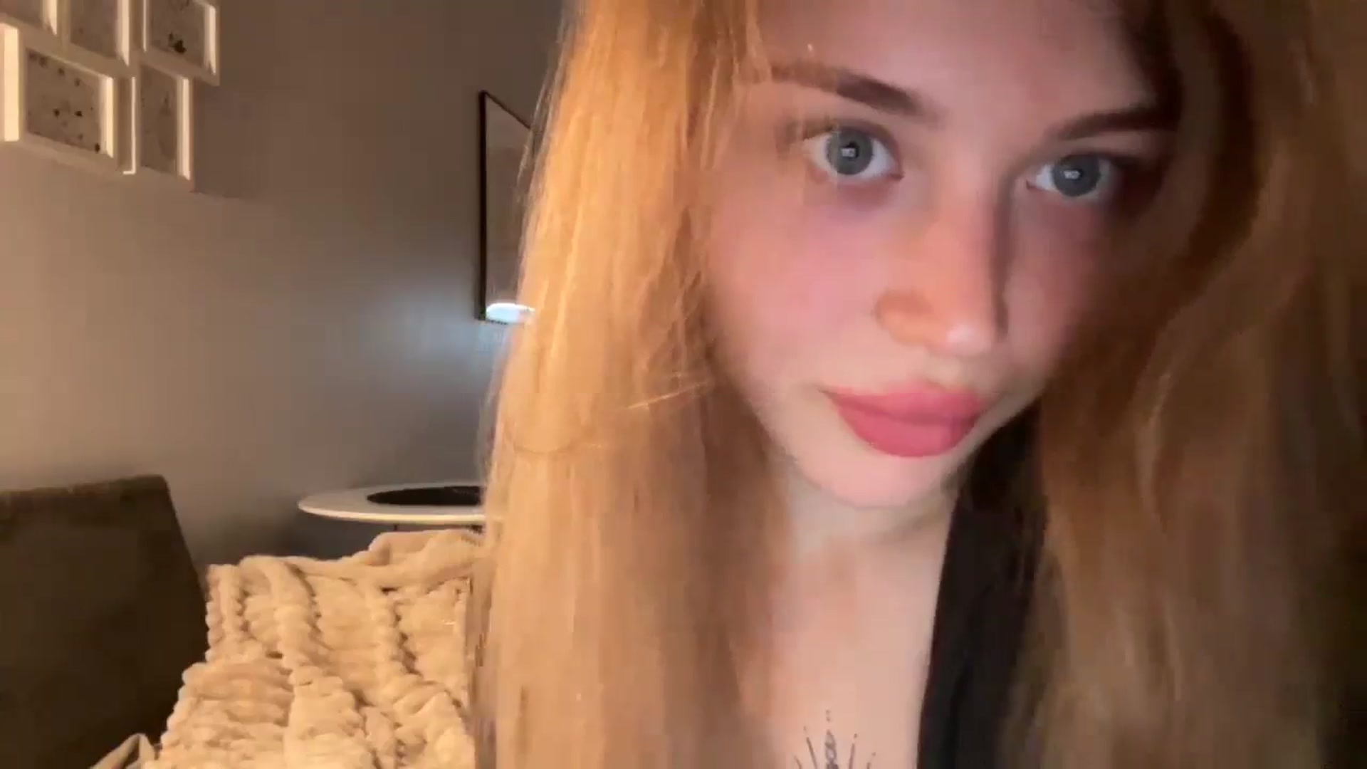 Gallery image thumbnail from Coconut_dream's myfreecams stream on, 10/01/2024, 18:48 image 6 of 20