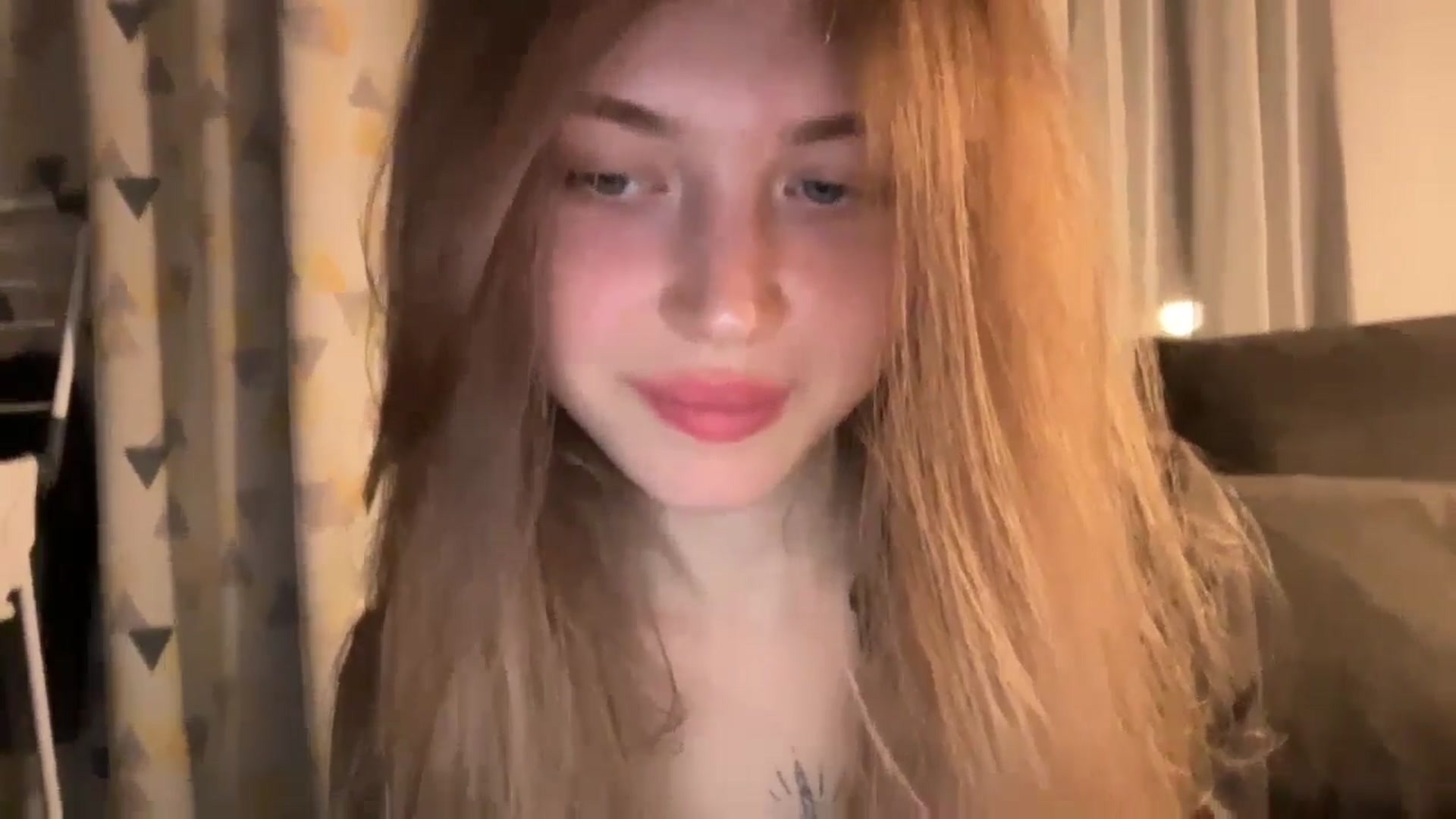 Gallery image thumbnail from Coconut_dream's myfreecams stream on, 10/01/2024, 19:27 image 2 of 20
