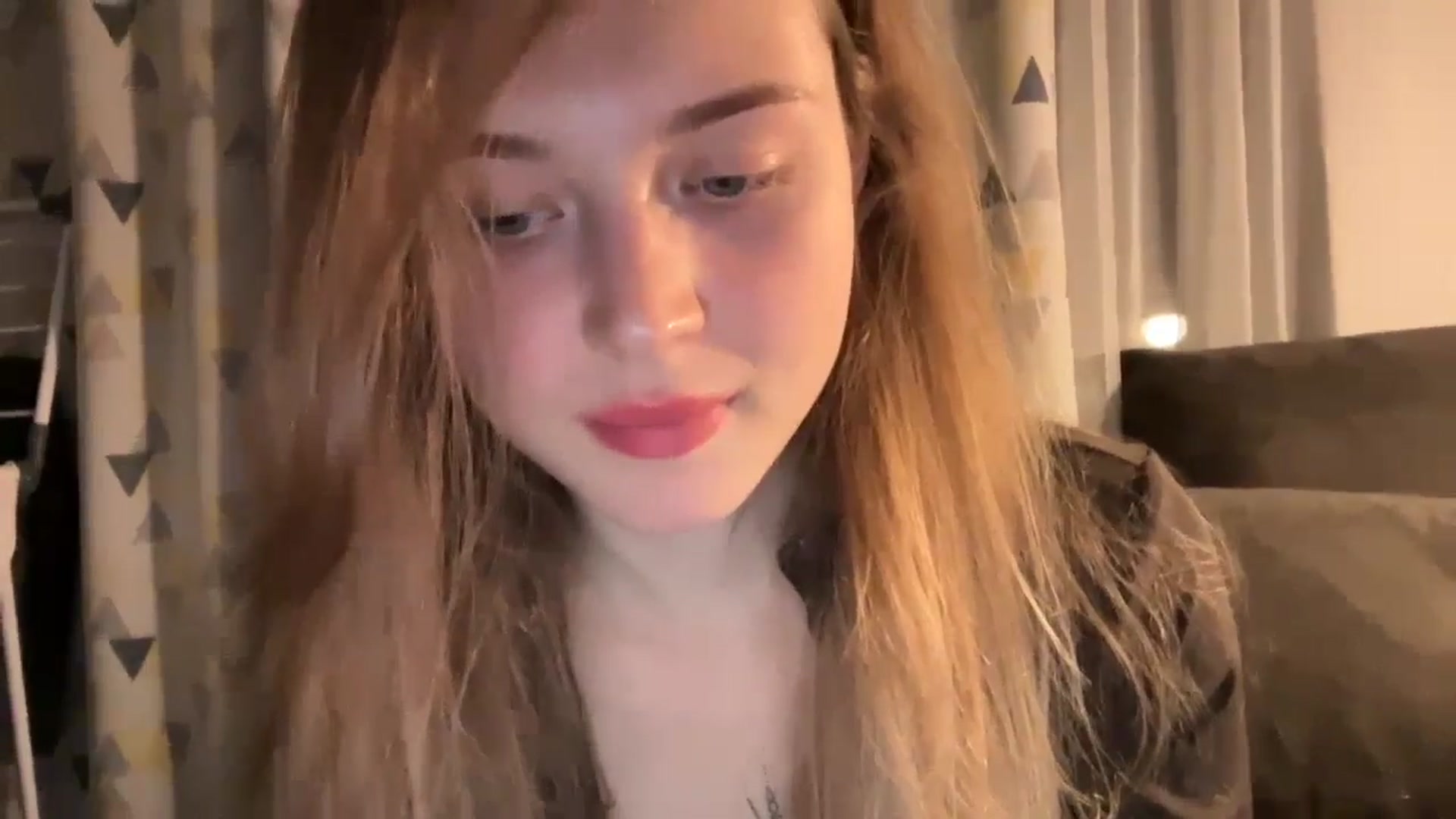 Gallery image thumbnail from Coconut_dream's myfreecams stream on, 10/01/2024, 19:27 image 4 of 20