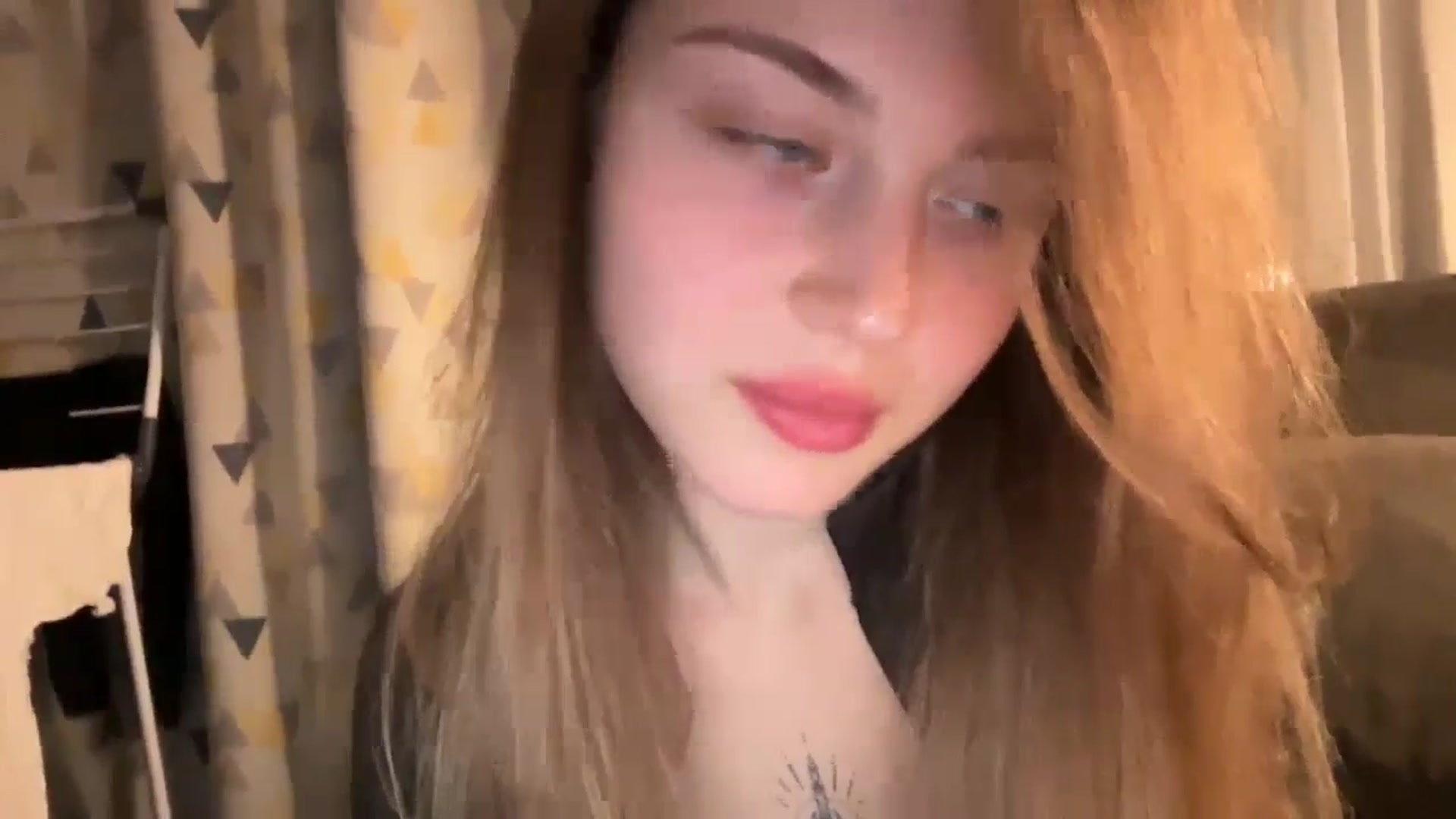Gallery image thumbnail from Coconut_dream's myfreecams stream on, 10/01/2024, 19:27 image 6 of 20