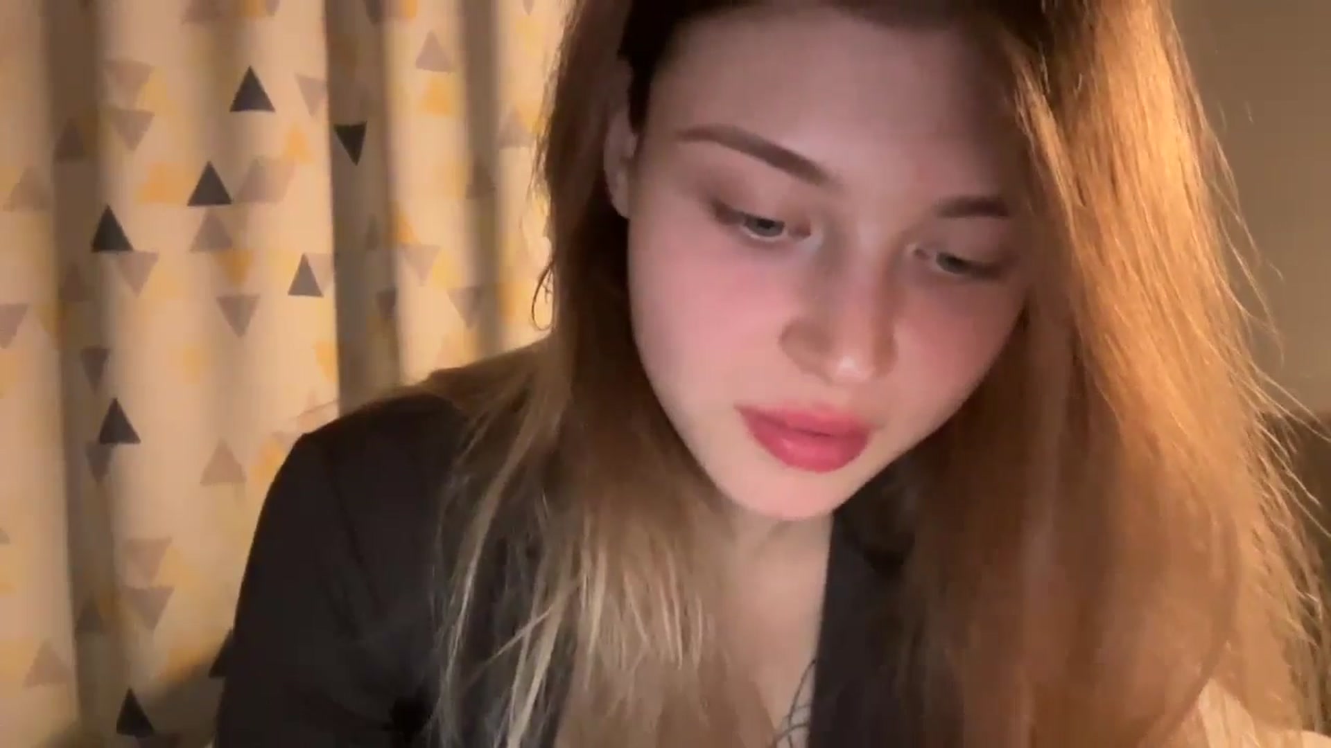 Gallery image thumbnail from Coconut_dream's myfreecams stream on, 10/01/2024, 19:27 image 14 of 20