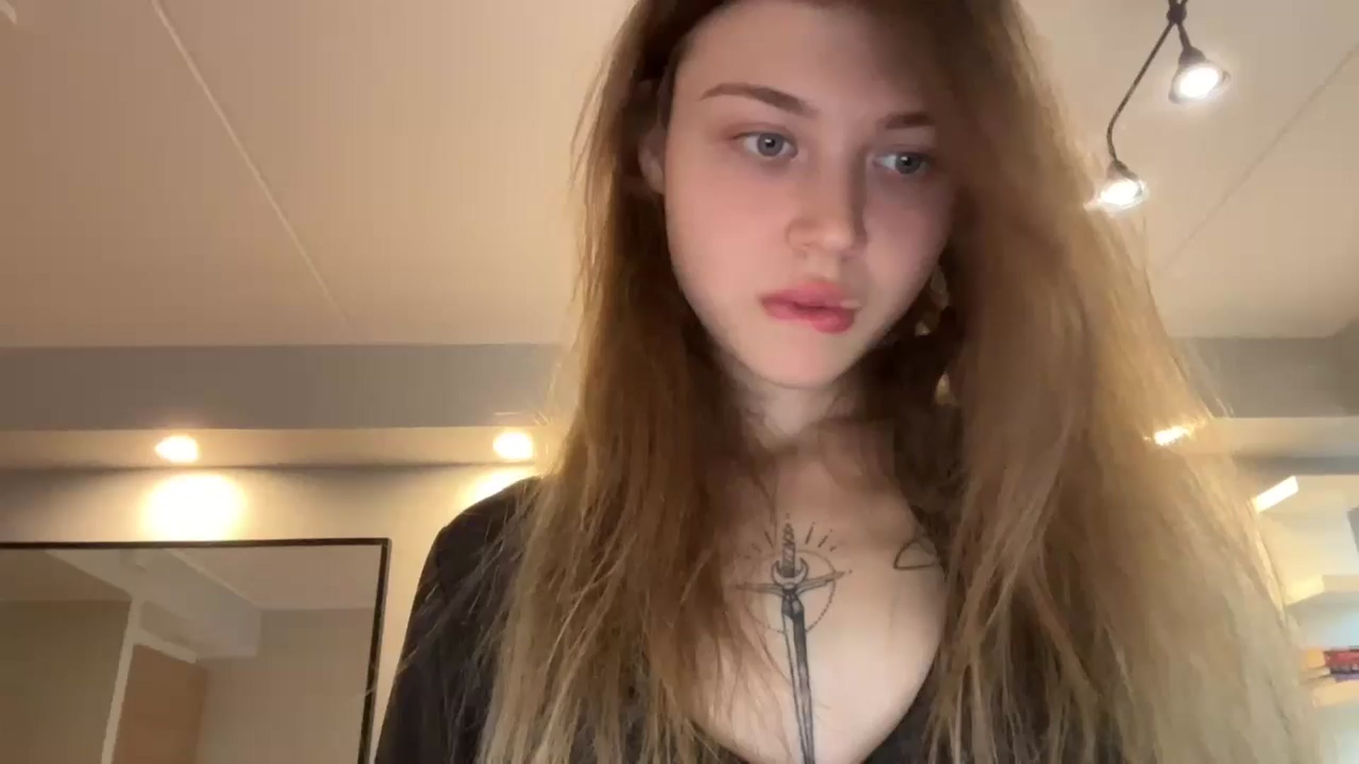 Gallery image thumbnail from Coconut_dream's myfreecams stream on, 10/02/2024, 07:44 image 9 of 20