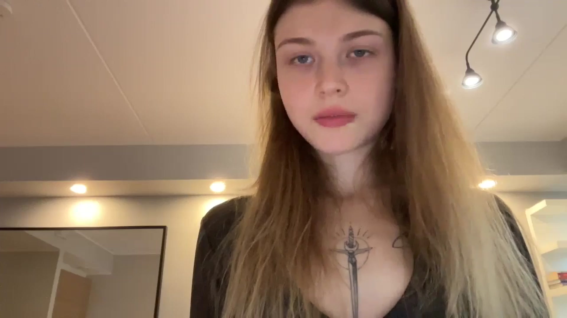 Gallery image thumbnail from Coconut_dream's myfreecams stream on, 10/02/2024, 07:44 image 11 of 20