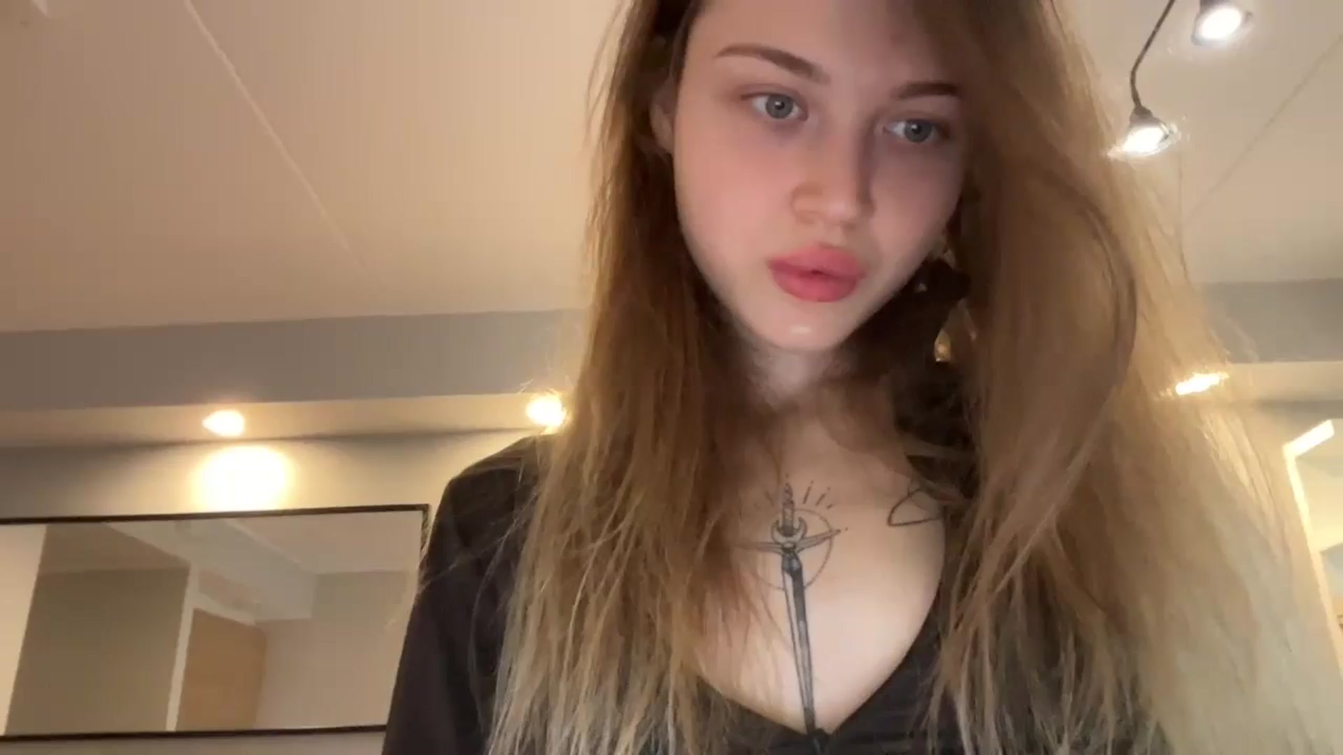 Gallery image thumbnail from Coconut_dream's myfreecams stream on, 10/02/2024, 07:44 image 2 of 20