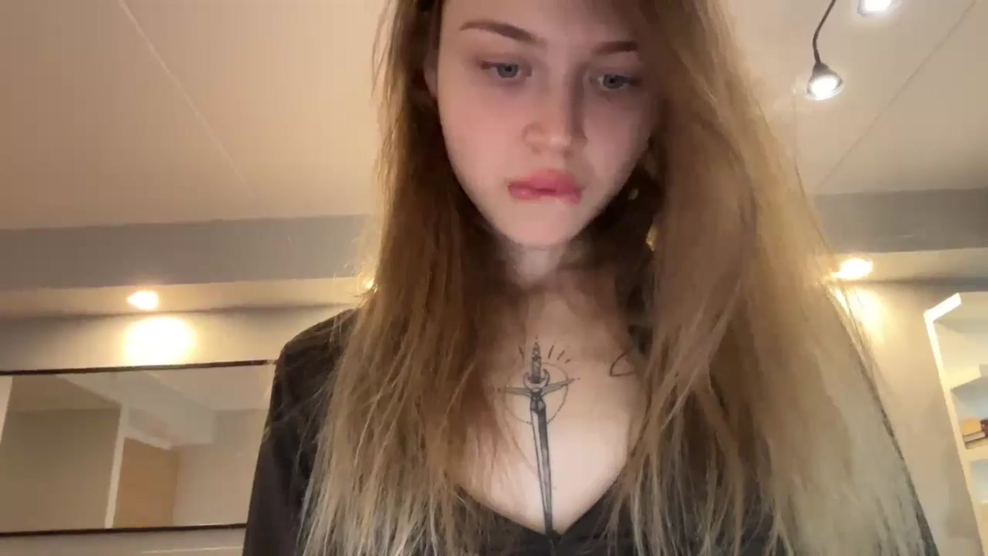 Gallery image thumbnail from Coconut_dream's myfreecams stream on, 10/02/2024, 07:44 image 5 of 20