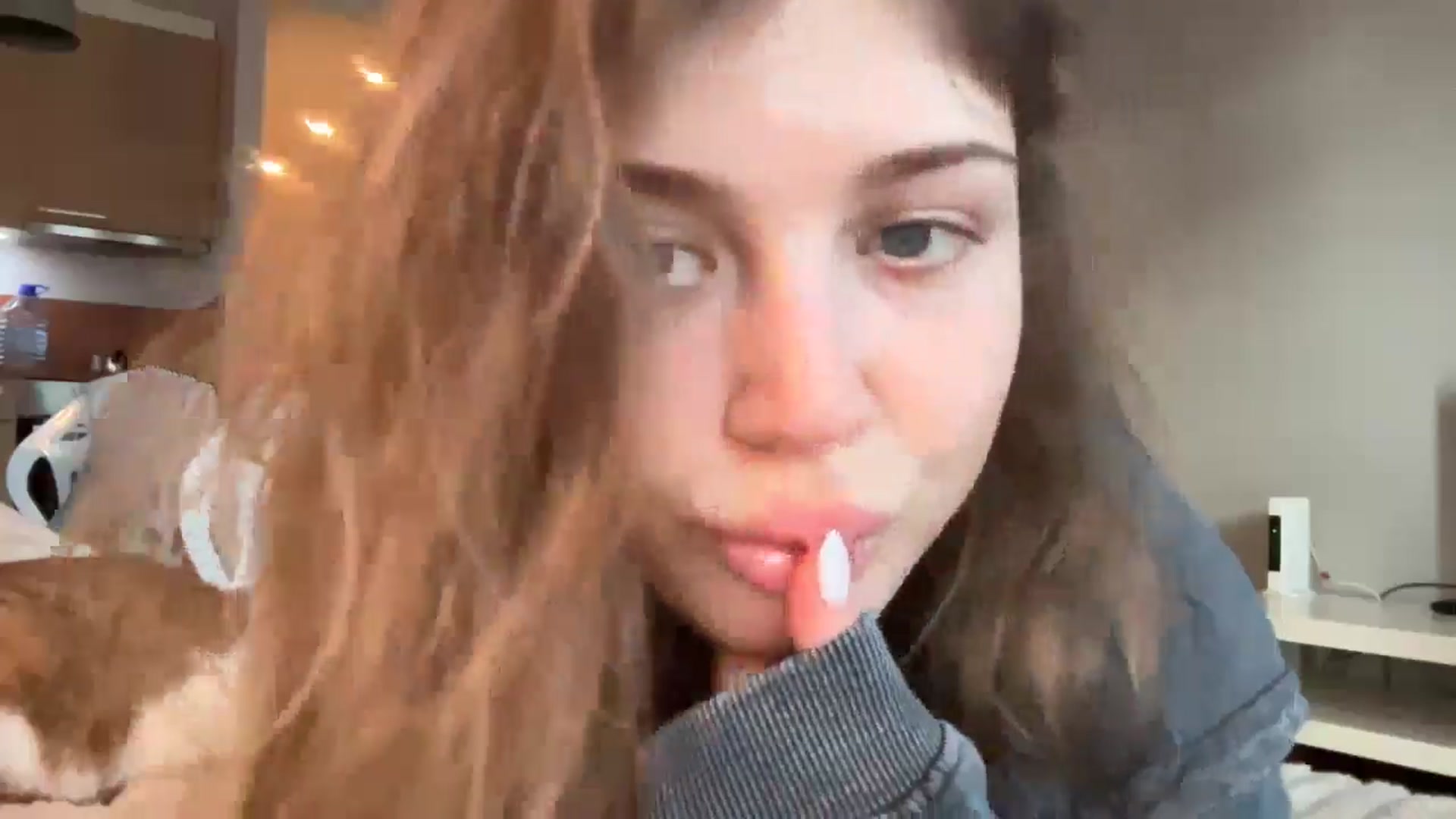 Gallery image thumbnail from Coconut_dream's myfreecams stream on, 10/03/2024, 14:19 image 17 of 20