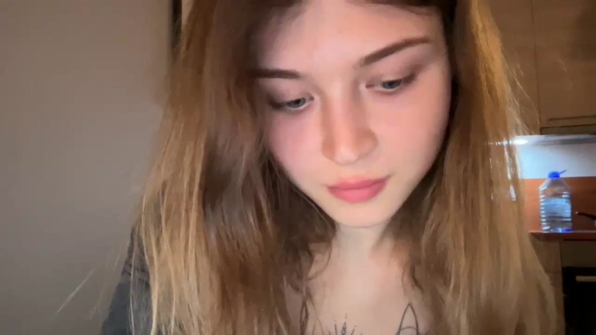 Gallery image thumbnail from Coconut_dream's myfreecams stream on, 10/03/2024, 17:59 image 13 of 20