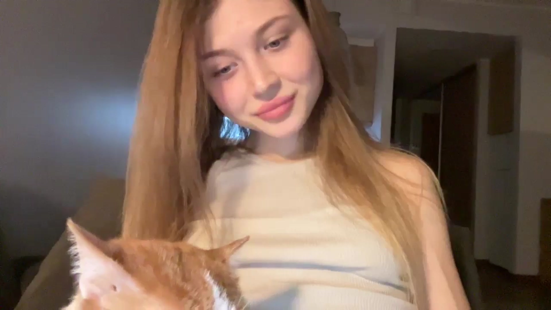 Gallery image thumbnail from Coconut_dream's myfreecams stream on, 10/05/2024, 19:02 image 17 of 20