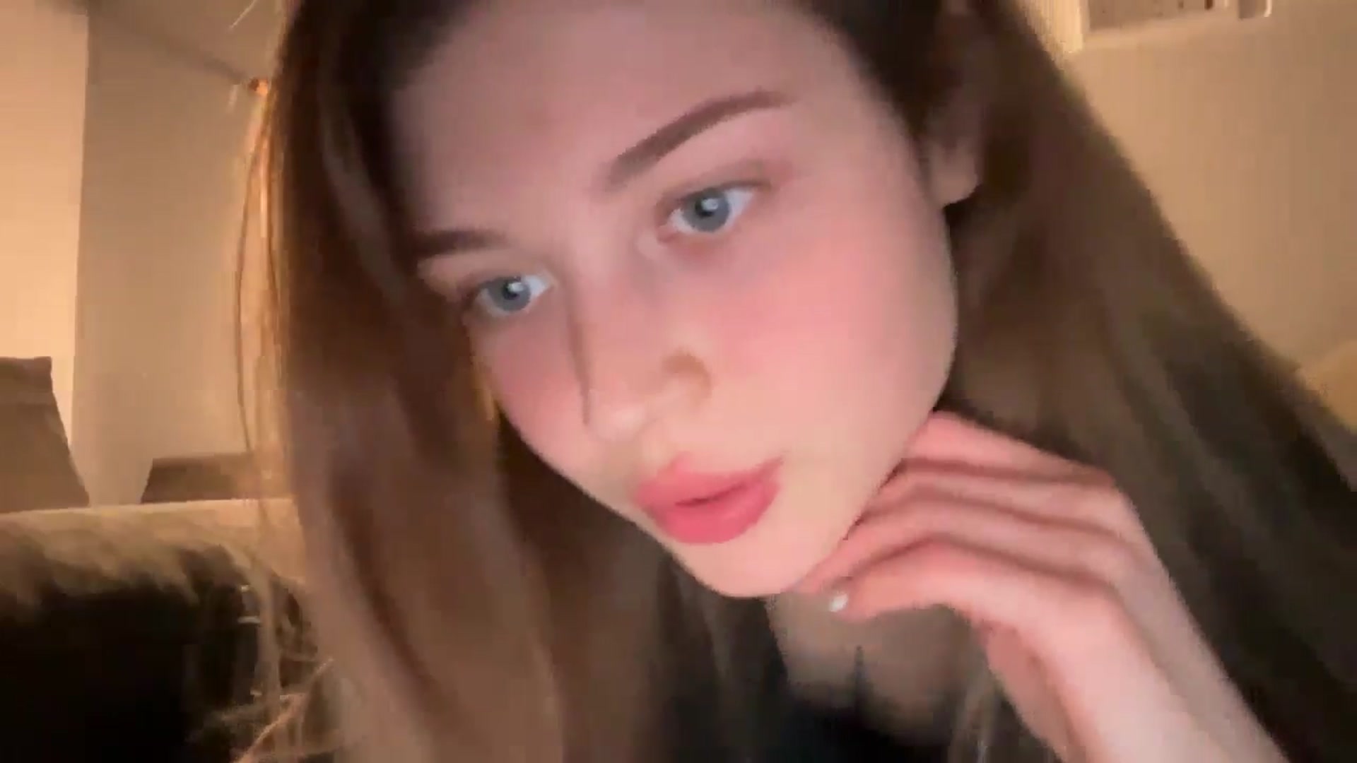 Gallery image thumbnail from Coconut_dream's myfreecams stream on, 10/07/2024, 19:52 image 12 of 20