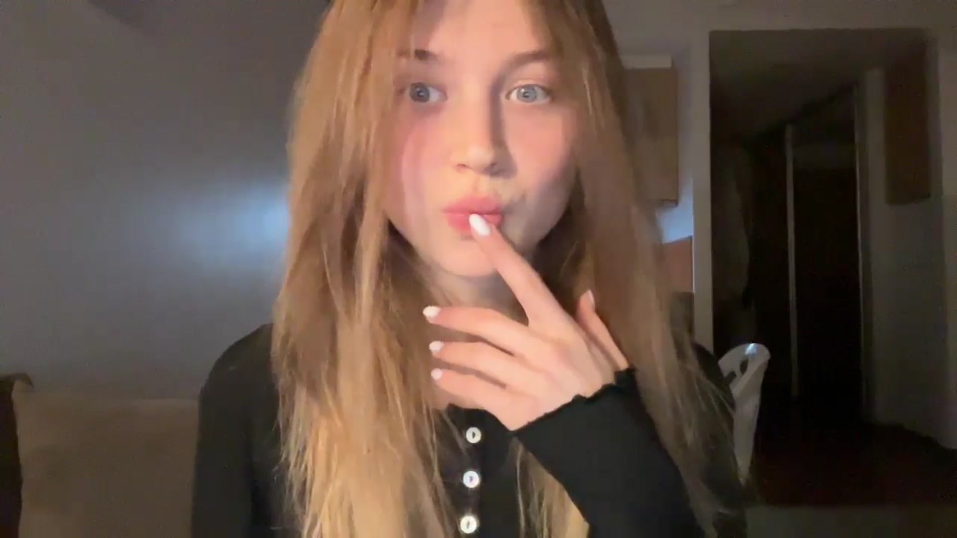Gallery image thumbnail from Coconut_dream's myfreecams stream on, 10/07/2024, 19:52 image 5 of 20