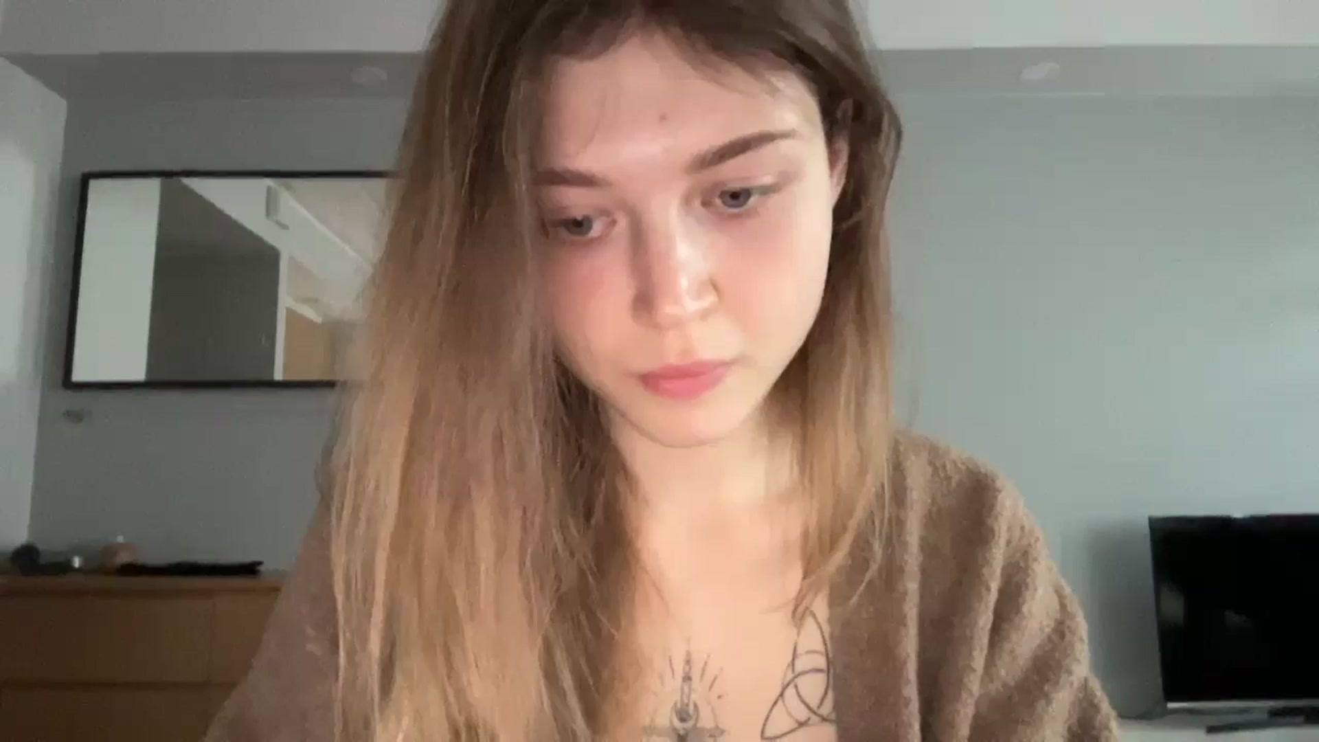 Gallery image thumbnail from Coconut_dream's myfreecams stream on, 10/08/2024, 09:03 image 15 of 20